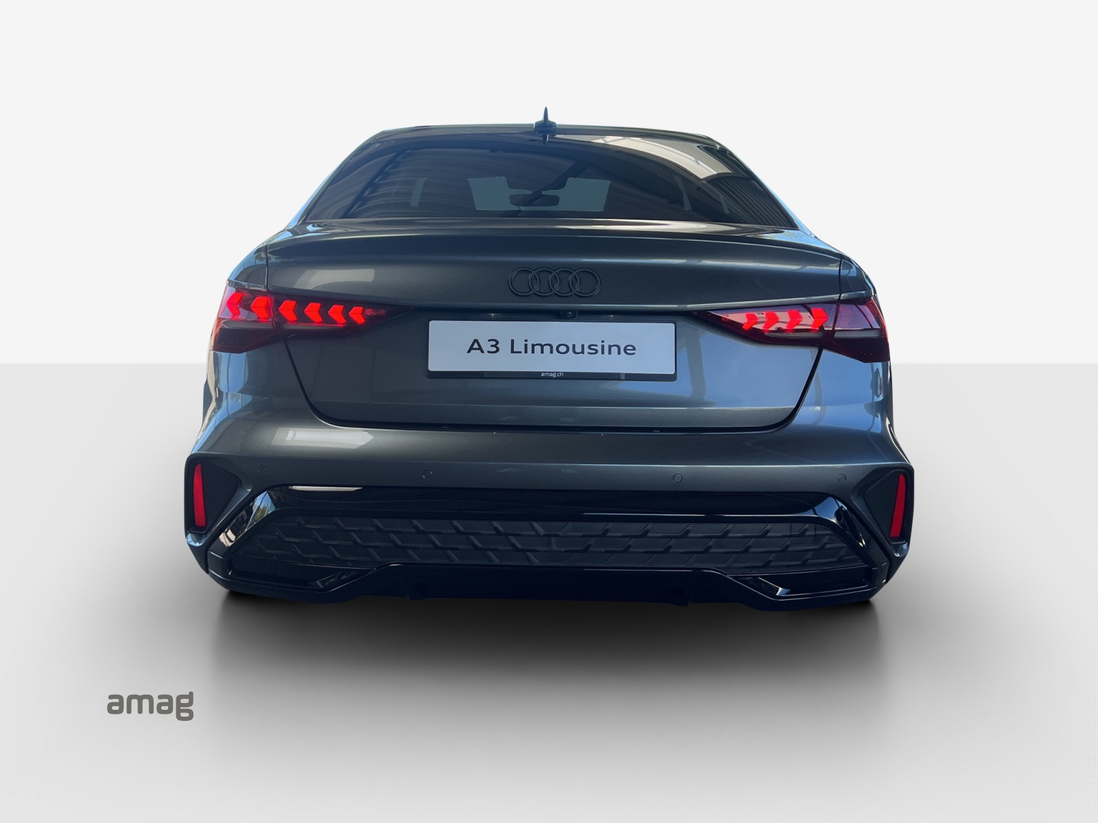 AUDI A3 Limousine TFSI 110 kW S Line S tronic-showroom-element-3