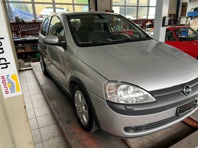 OPEL Corsa 1.4 16V Elegance-image-2