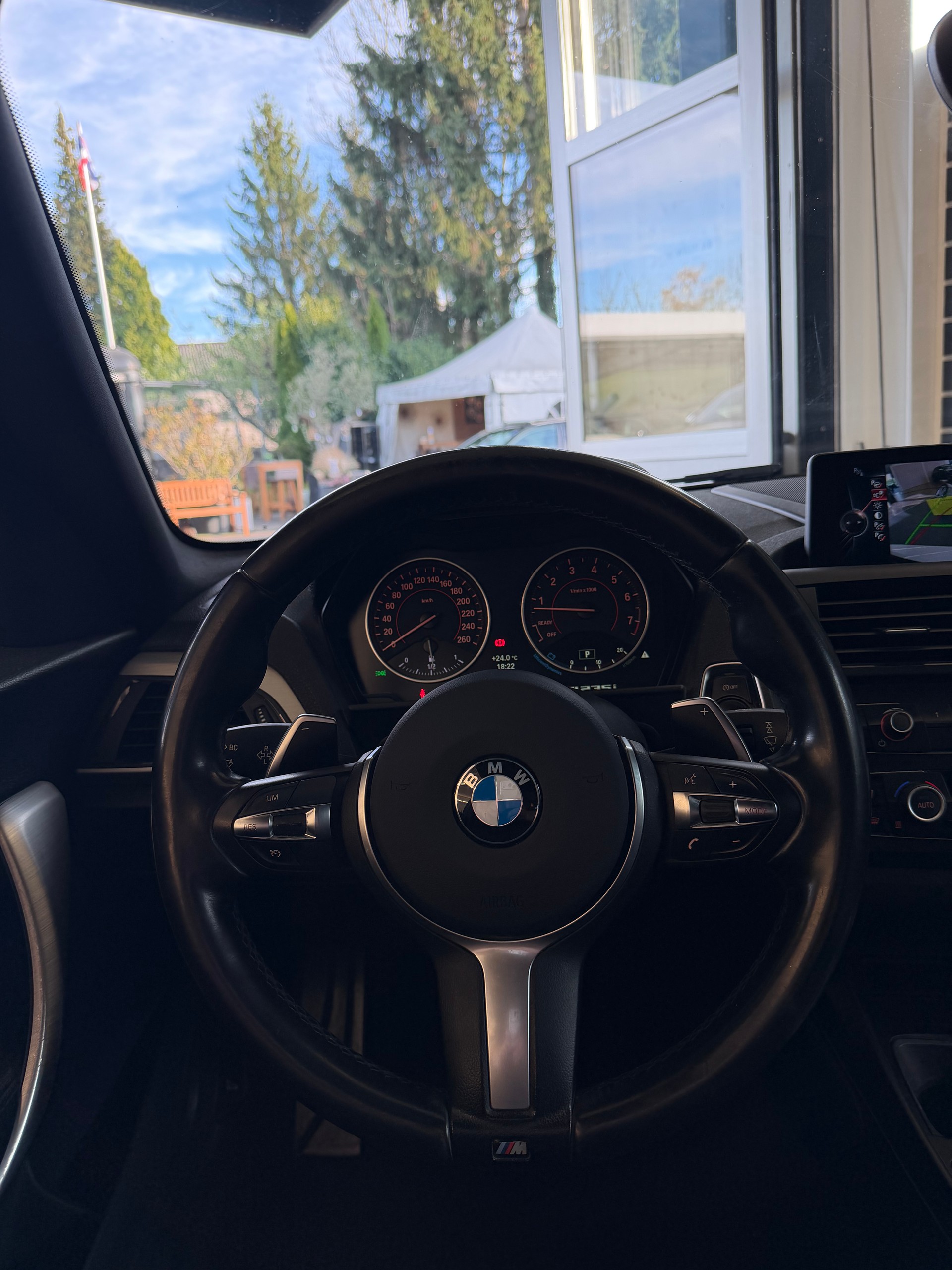 BMW M235i xDrive Coupé-image-10