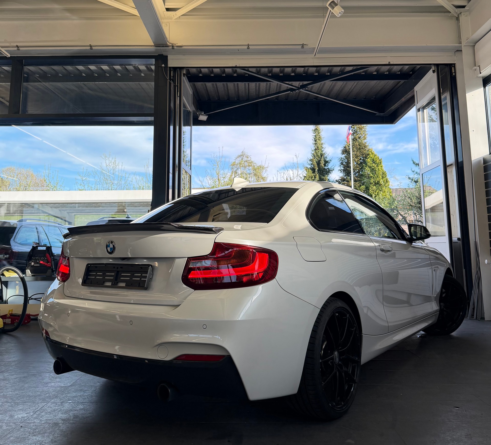 BMW M235i xDrive Coupé-image-3
