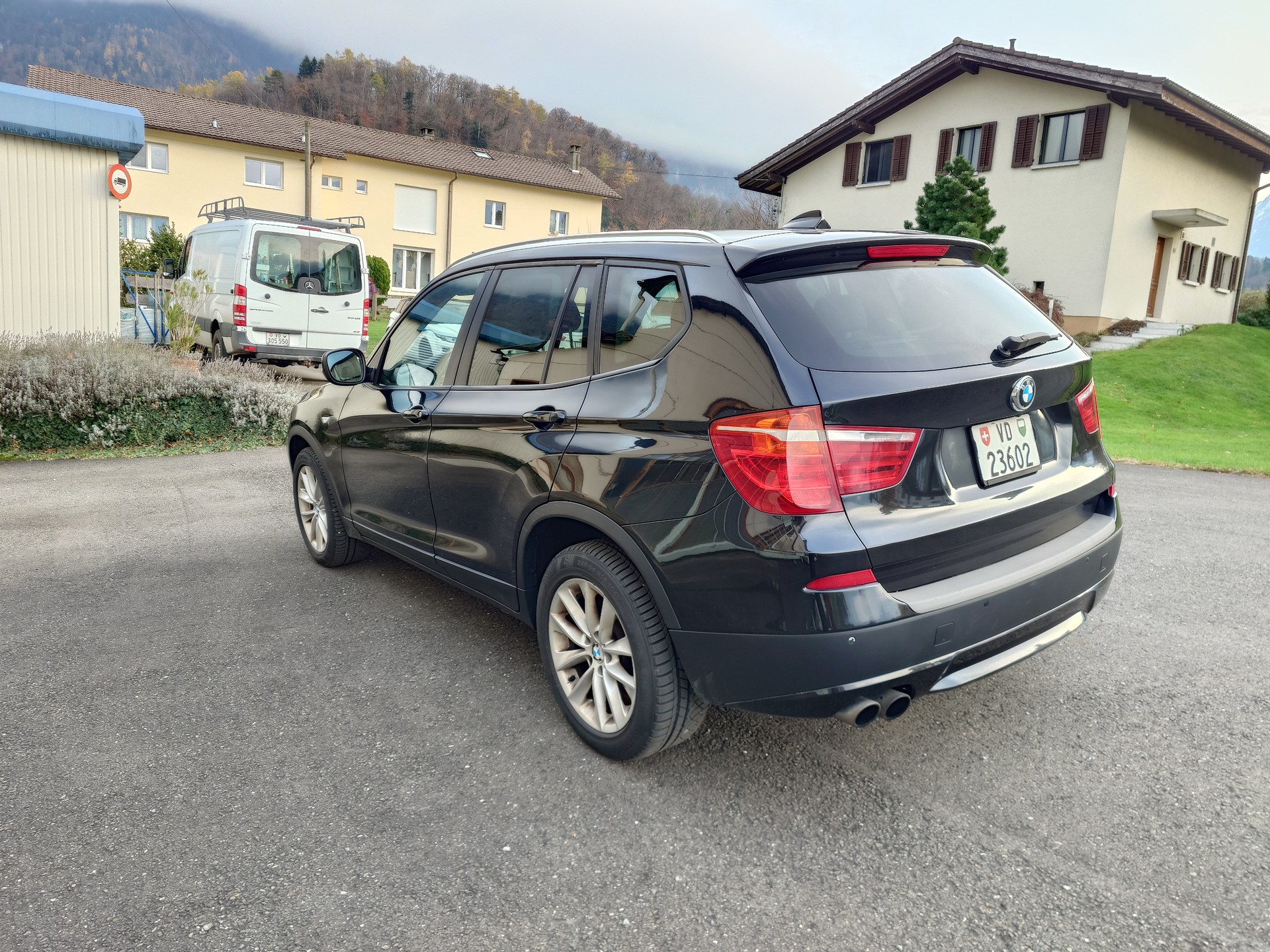 BMW X3 xDrive 35i Steptronic-image-2