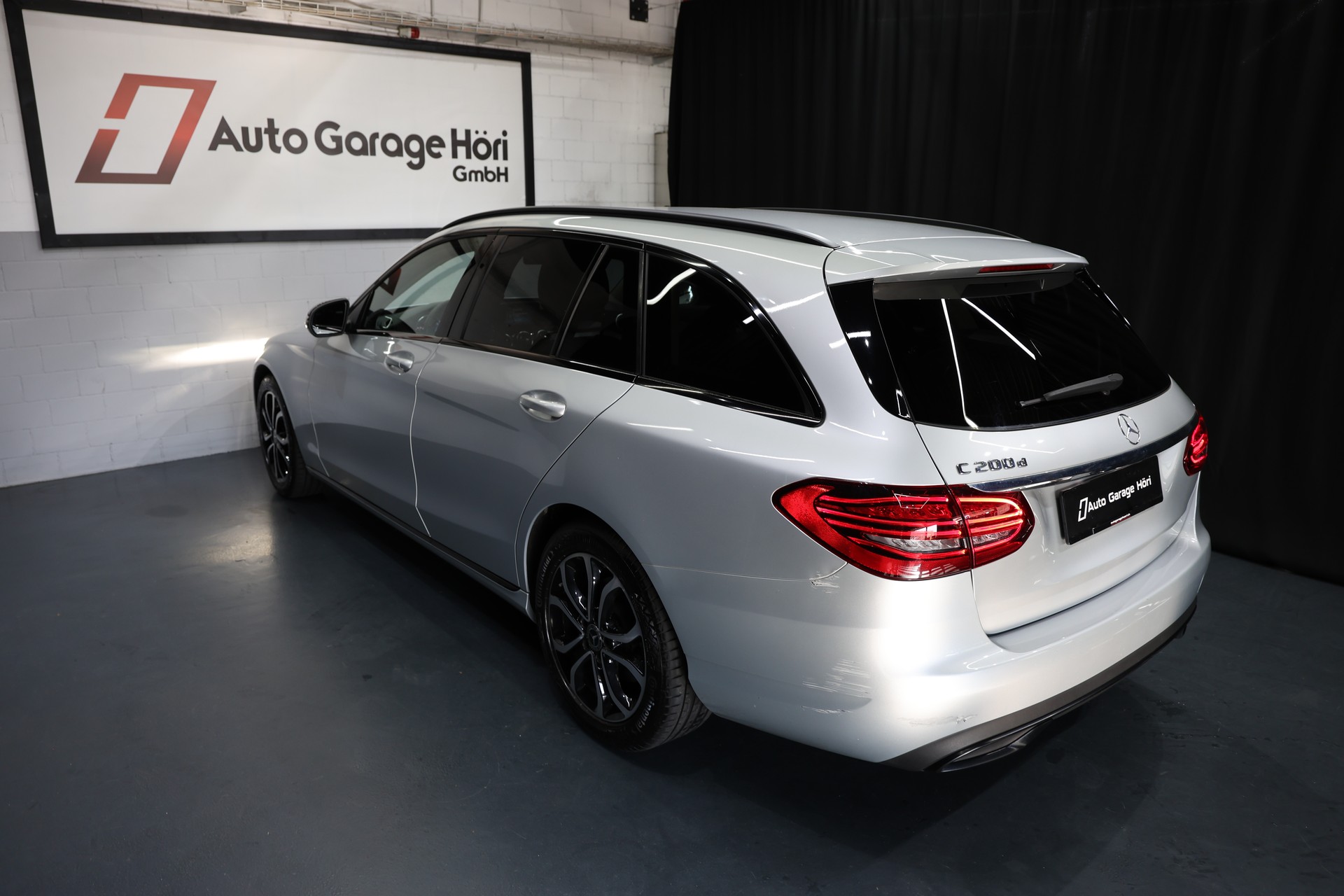 MERCEDES-BENZ C 200 BlueTEC Avantgarde-image-15