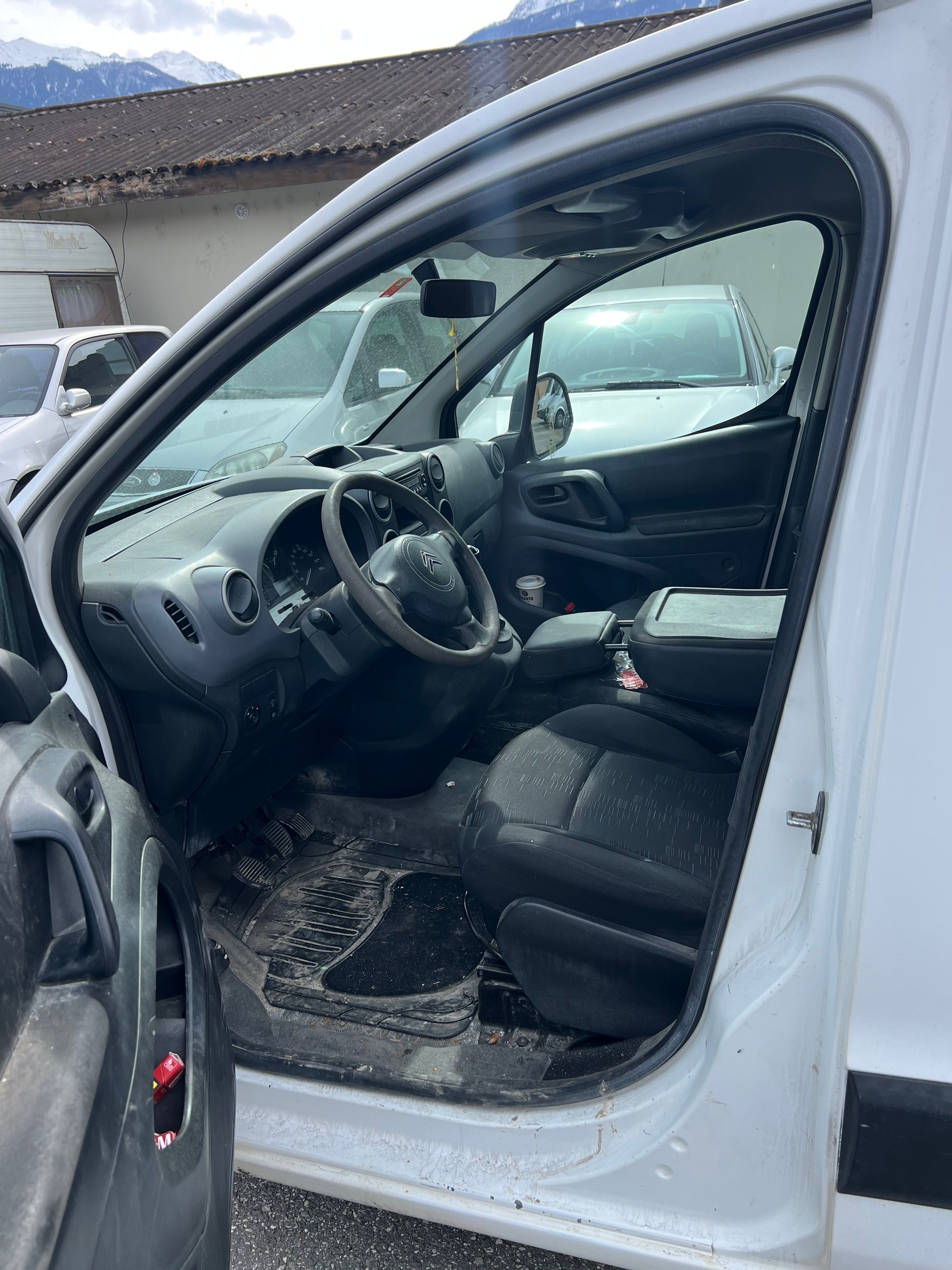 CITROEN Berlingo 1.6 HDi 600 Komfort (Confort)-image-8