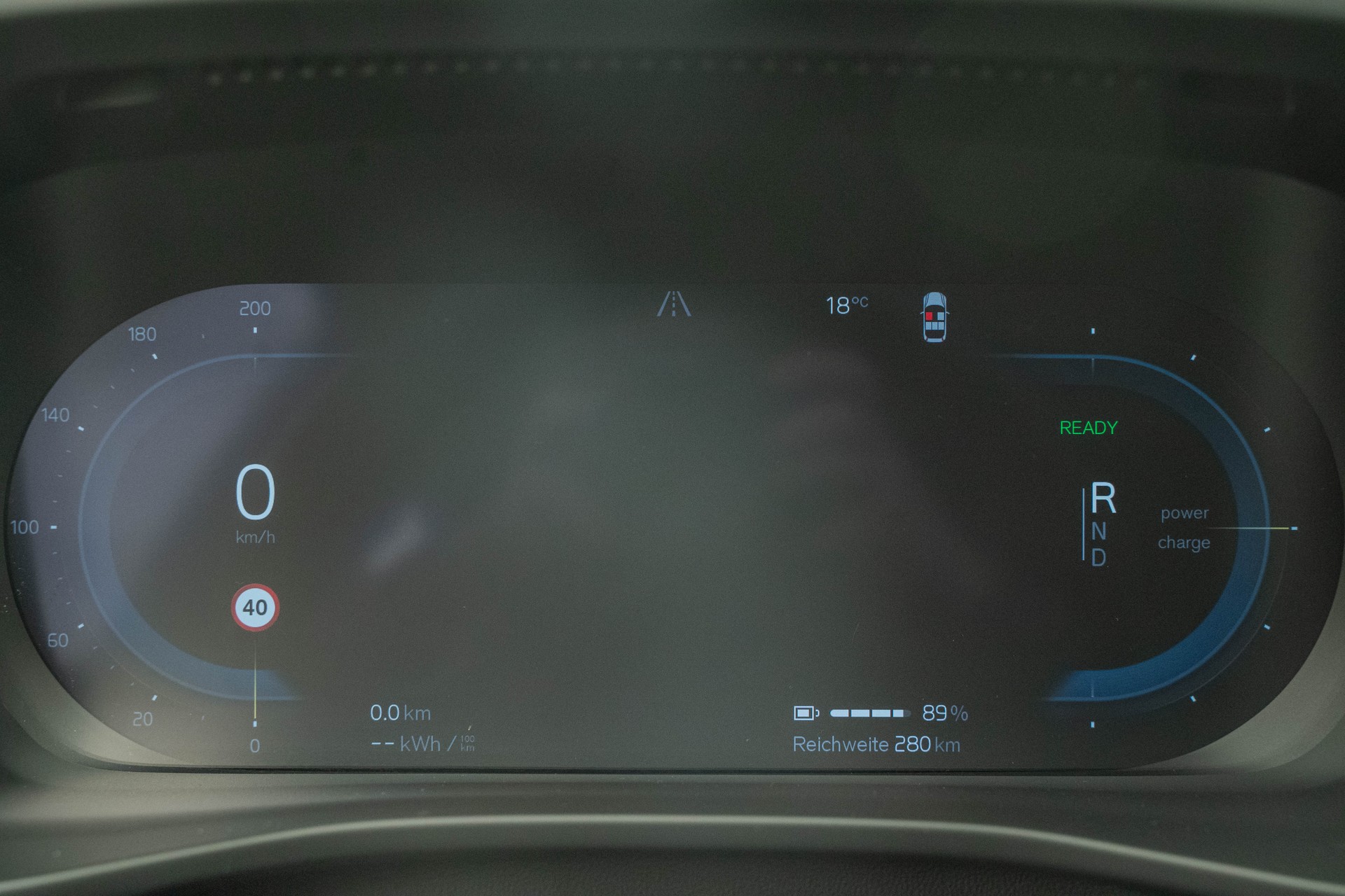 VOLVO C40 P8 Twin Recharge Ultimate AWD-image-12