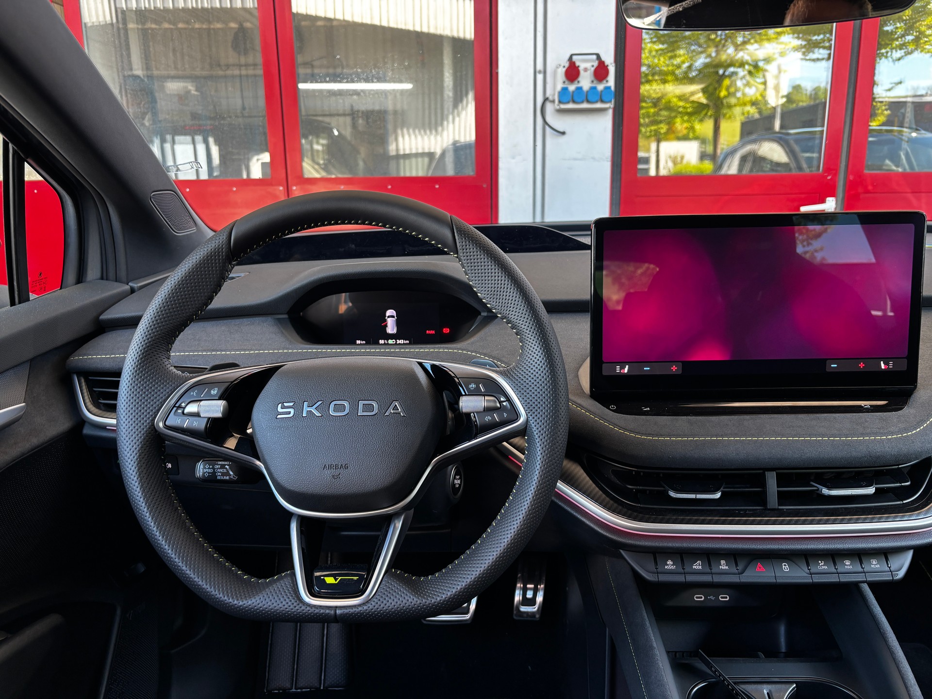 SKODA Elroq RS 4x4 MAXX-image-11