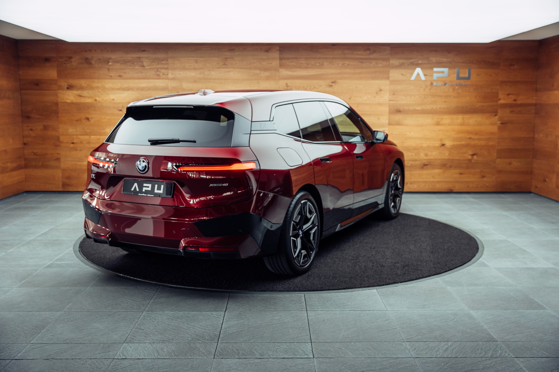 BMW iX xDrive40 Launch Edition-image-1