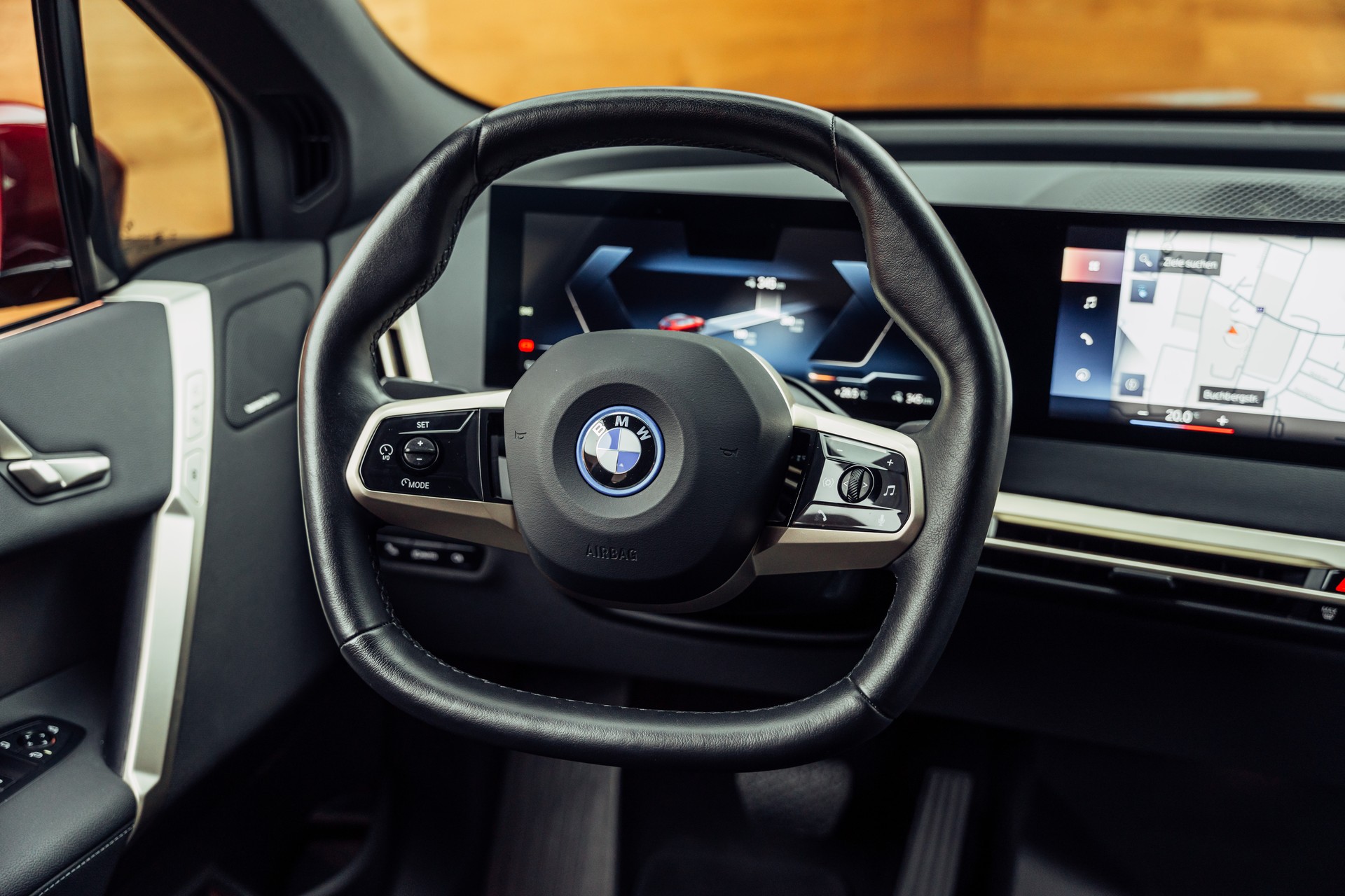 BMW iX xDrive40 Launch Edition-image-15