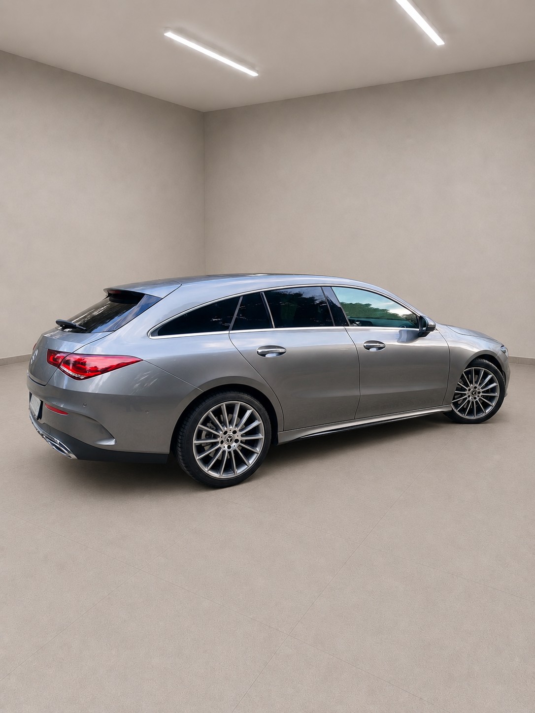 MERCEDES-BENZ CLA 250 AMG Line 4matic-image-4