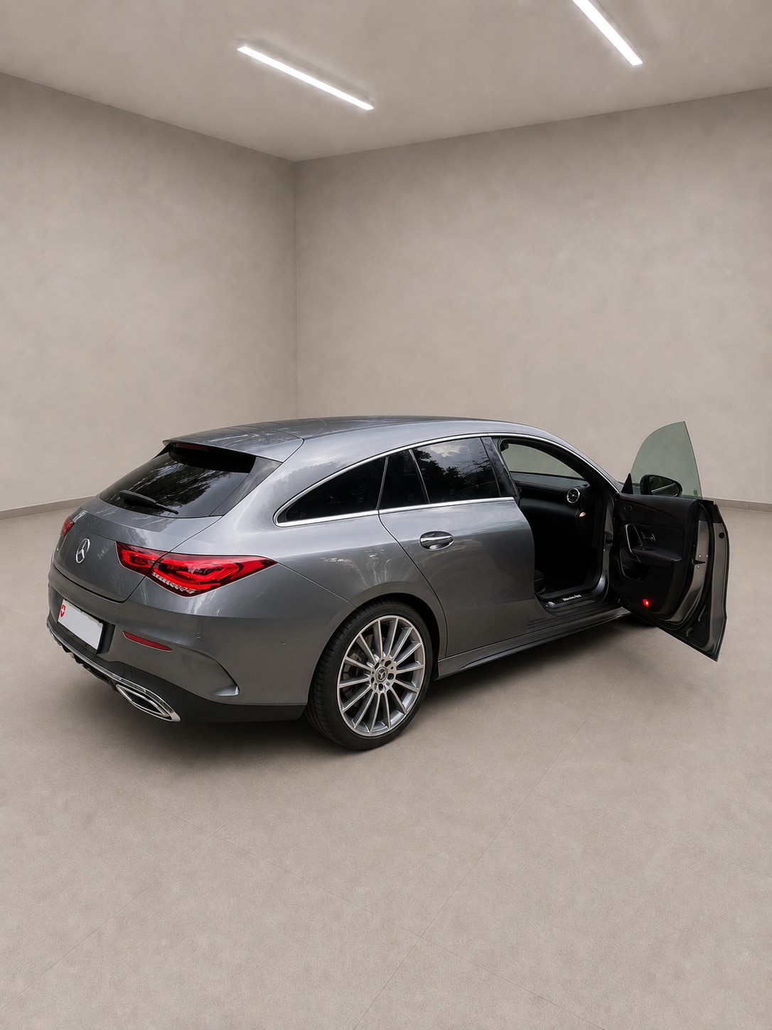 MERCEDES-BENZ CLA 250 AMG Line 4matic-image-2