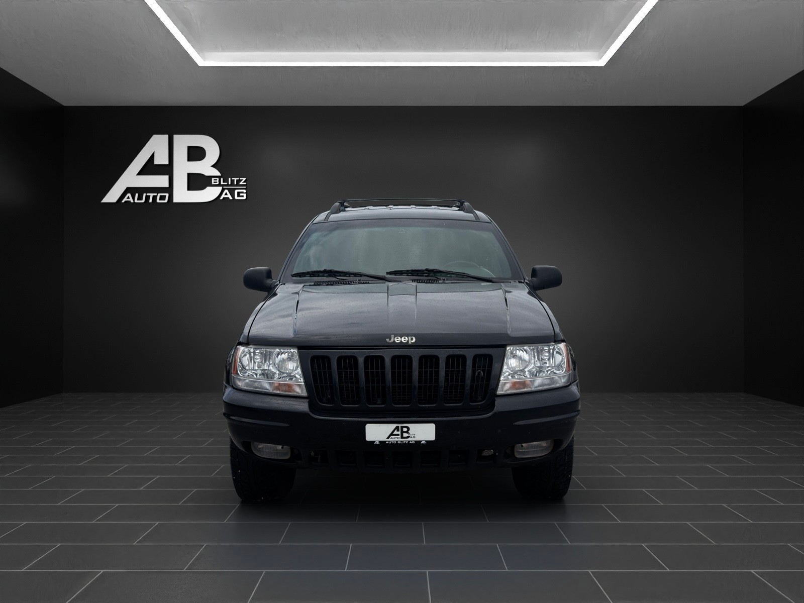 JEEP Grand Cherokee 4.7 Limited Automatic-image-0