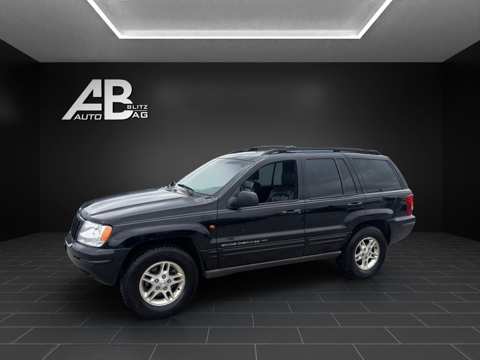 JEEP Grand Cherokee 4.7 Limited Automatic-image-1