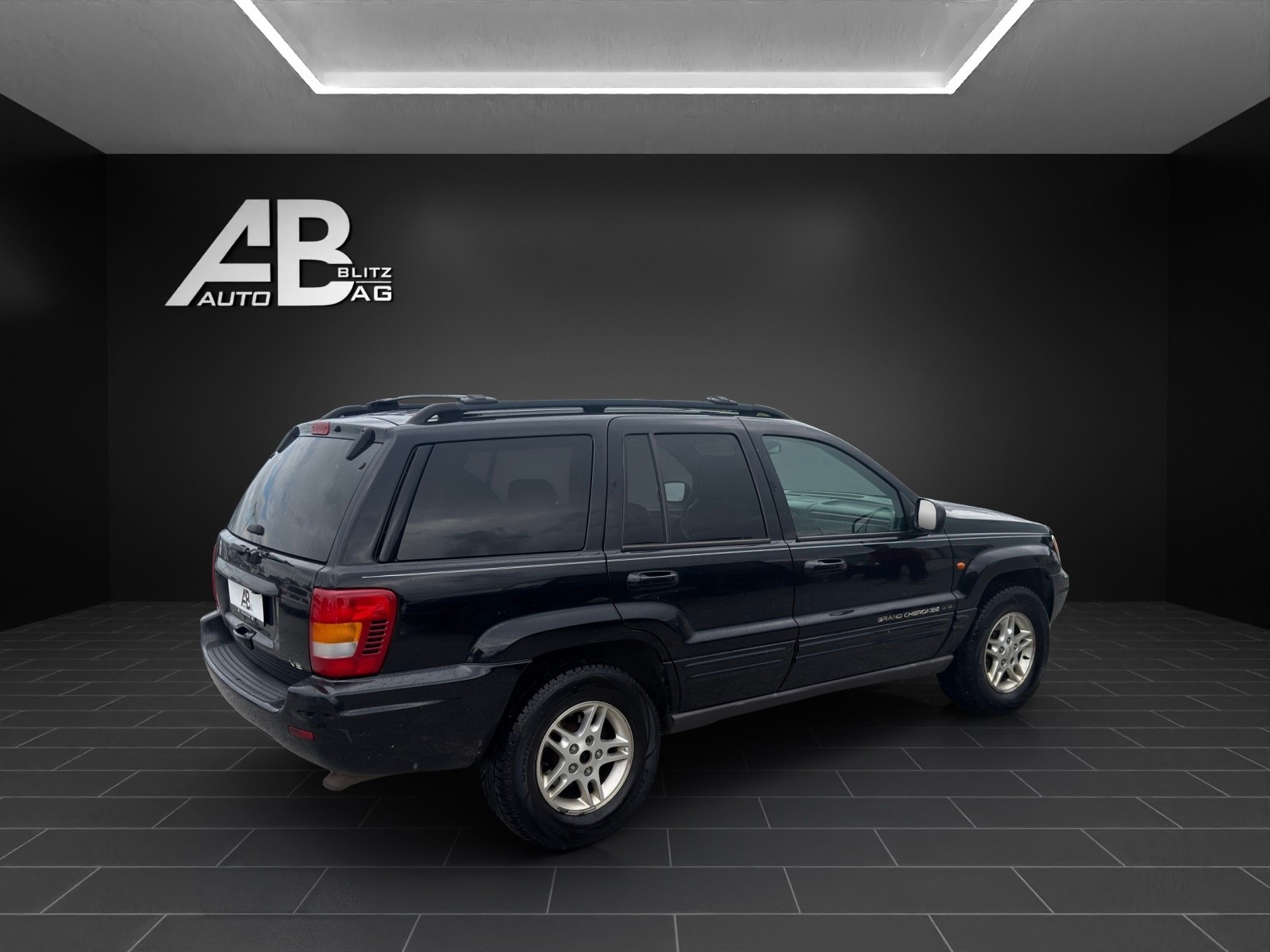 JEEP Grand Cherokee 4.7 Limited Automatic-image-4