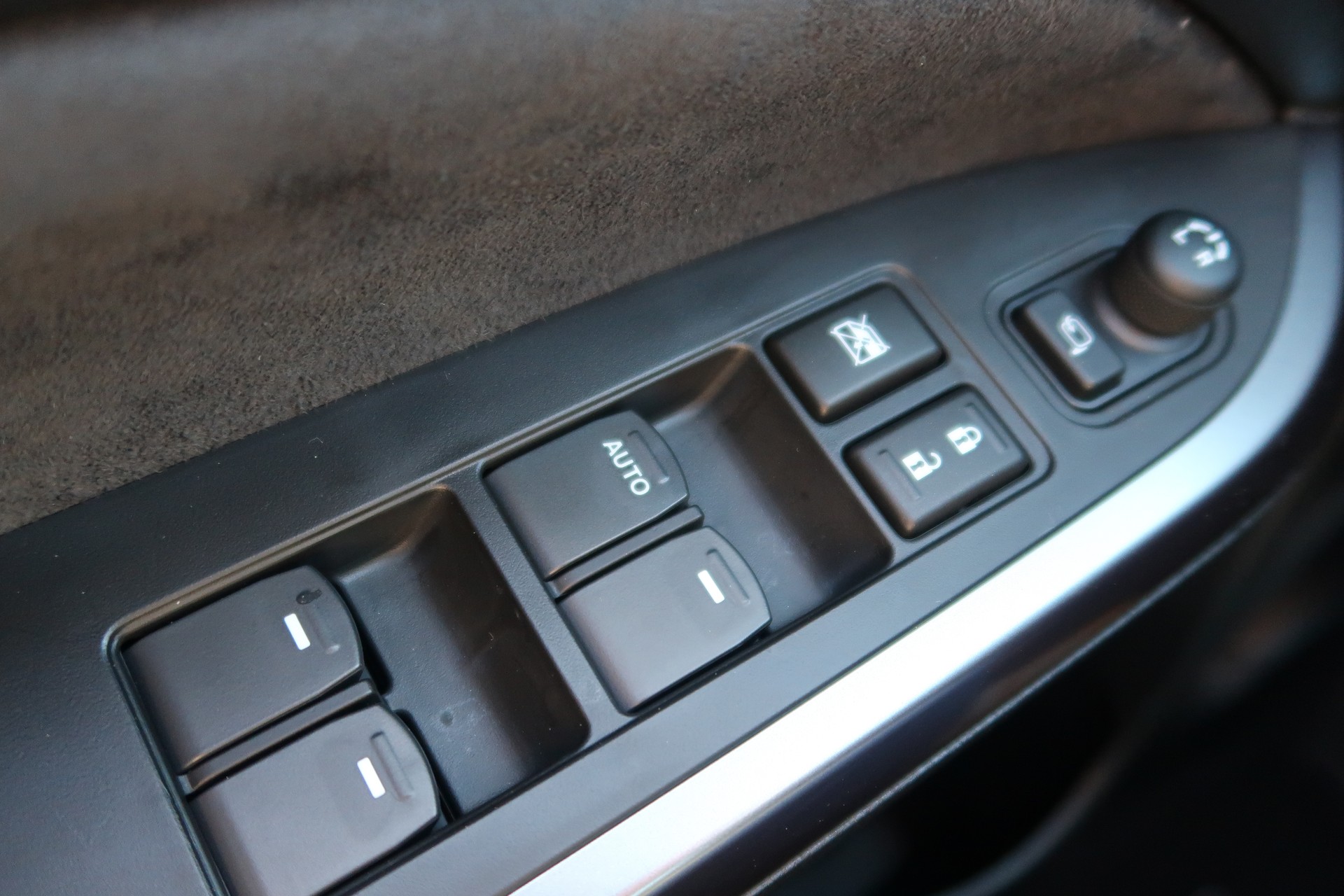 SUZUKI Vitara 1.4 Boosterjet Compact Top 4x4 Hybrid Automatic Panoramadach-image-16