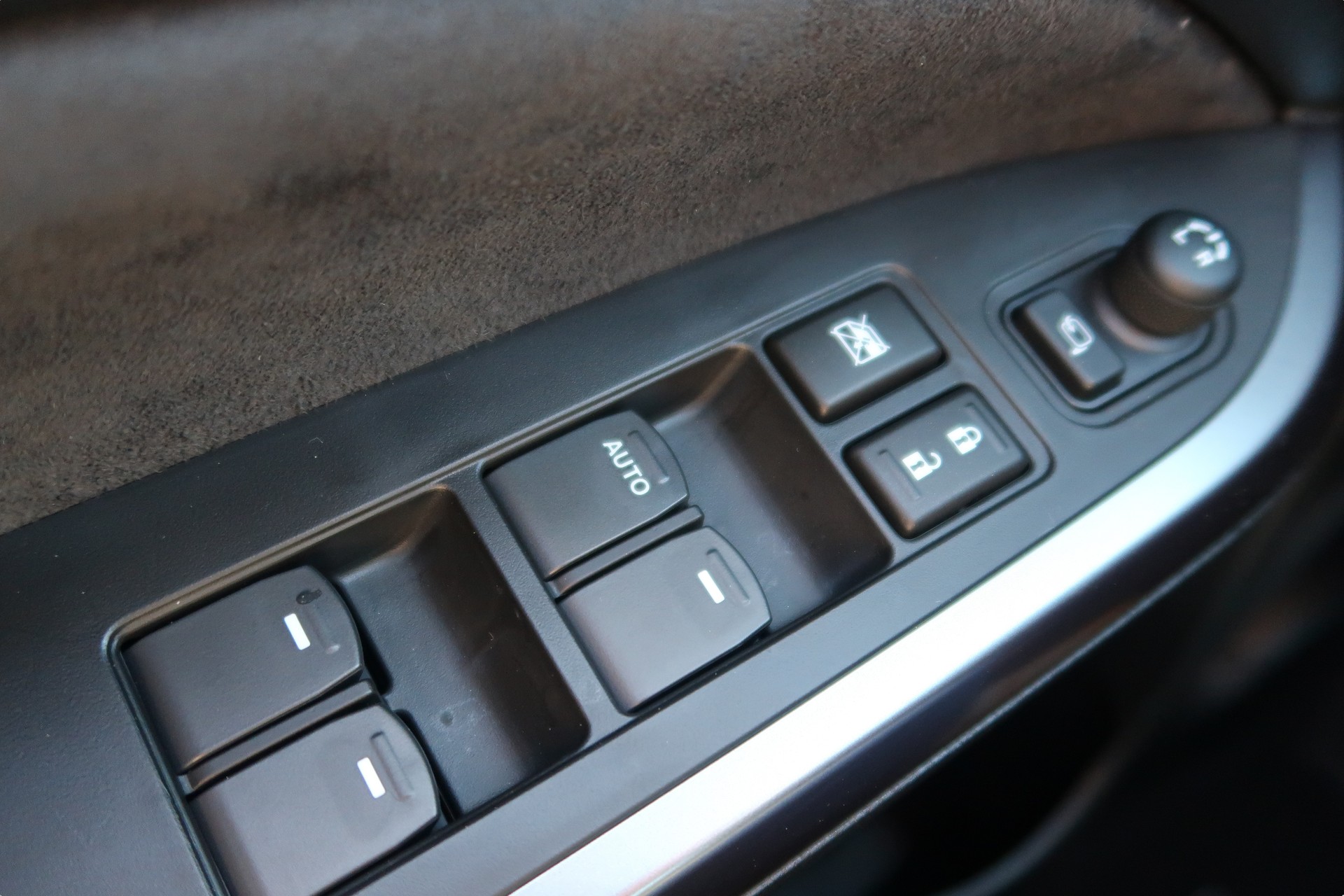 SUZUKI Vitara 1.4 Boosterjet Compact Top 4x4 Hybrid Automatic Panoramadach-image-16