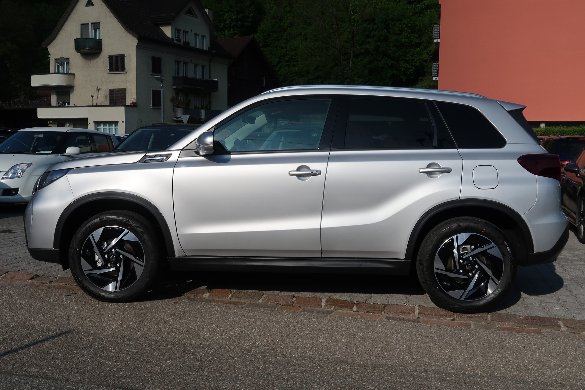 SUZUKI Vitara 1.4 Boosterjet Compact Top 4x4 Hybrid Automatic Panoramadach-image-6