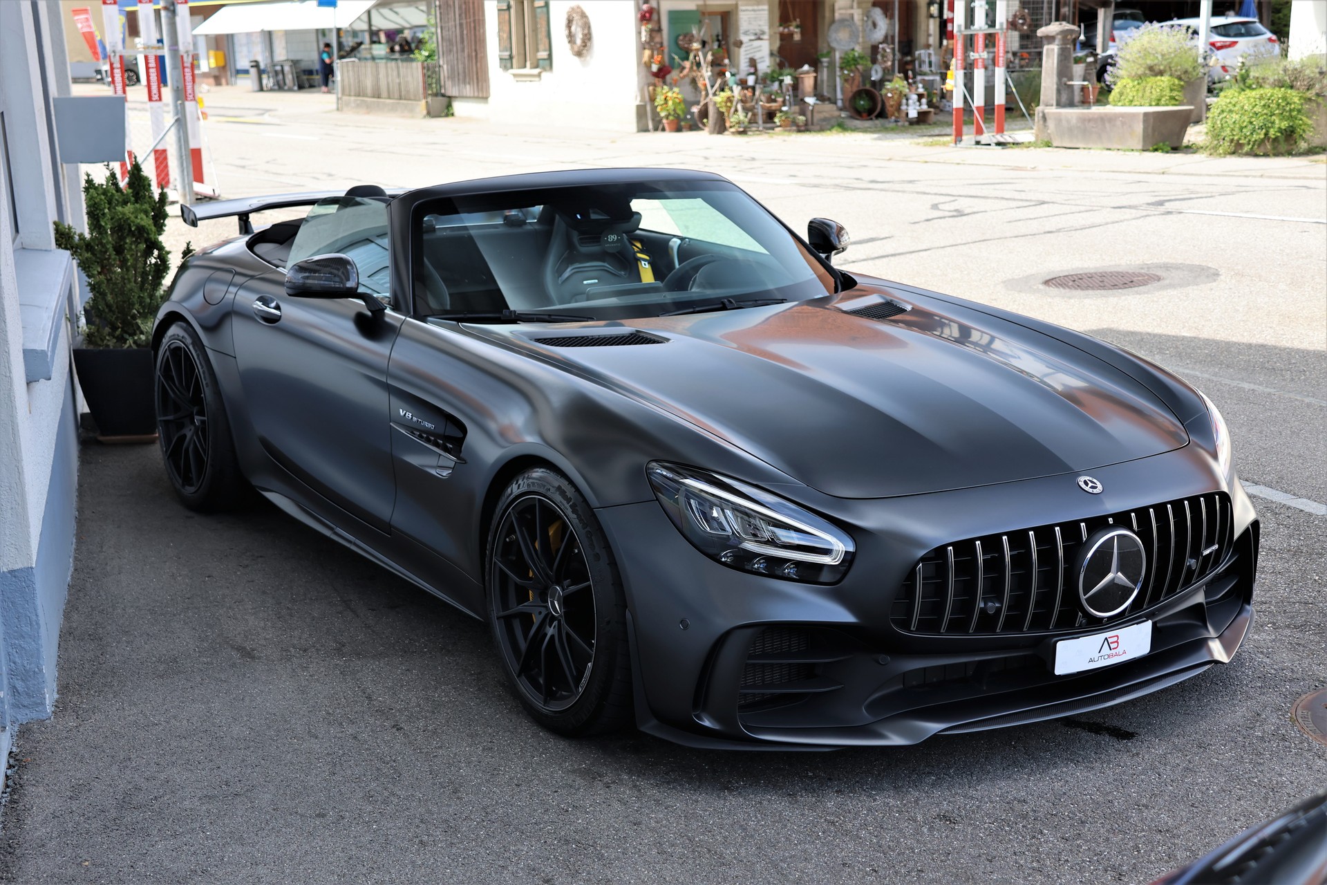 MERCEDES-BENZ AMG GT R Roadster Speedshift DCT "Designo"-image-2