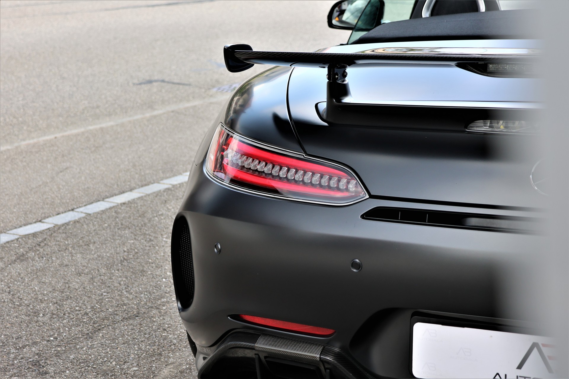 MERCEDES-BENZ AMG GT R Roadster Speedshift DCT "Designo"-image-5