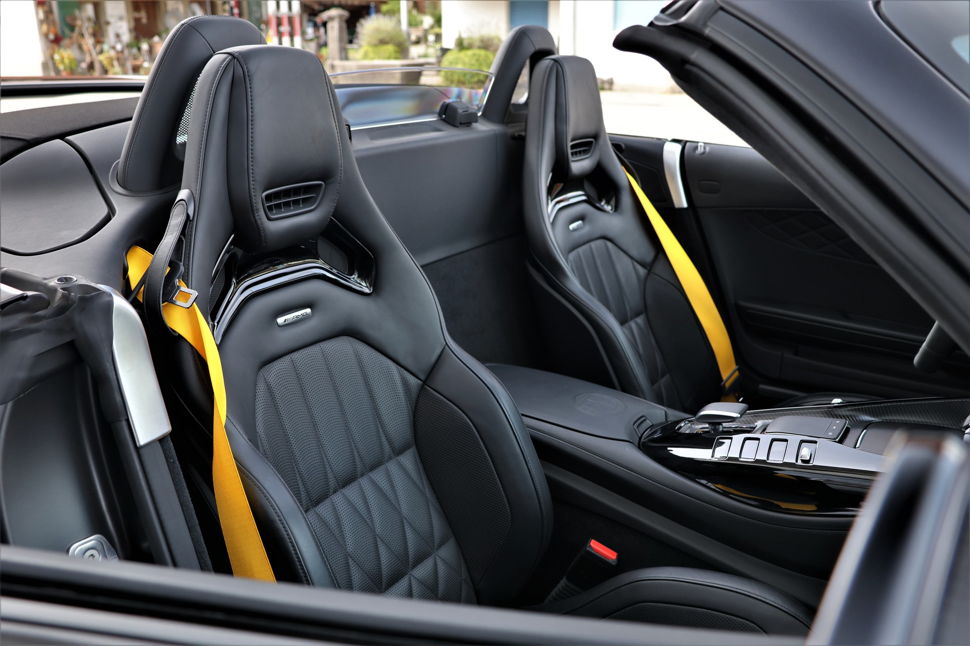 MERCEDES-BENZ AMG GT R Roadster Speedshift DCT "Designo"-image-18