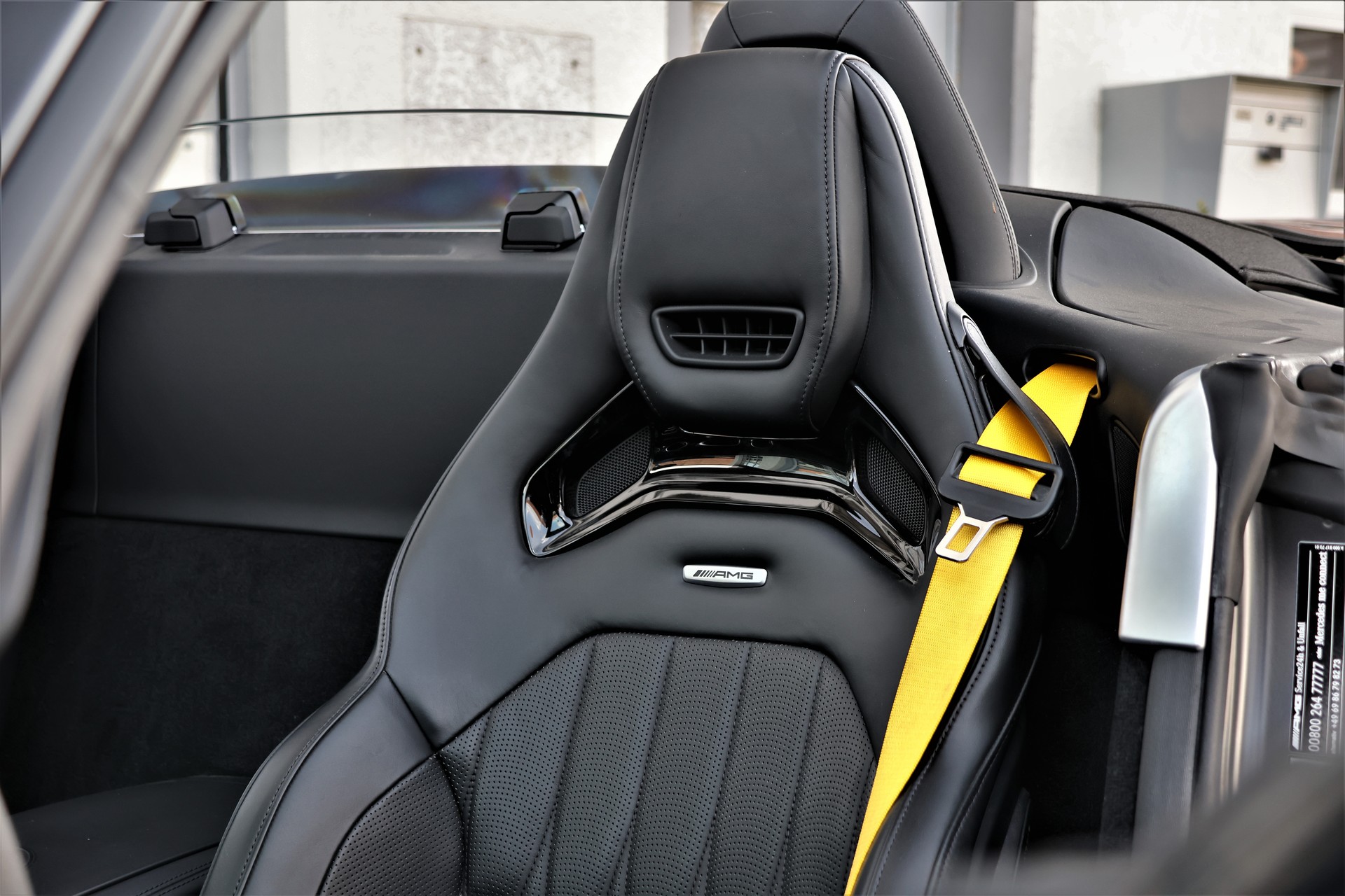 MERCEDES-BENZ AMG GT R Roadster Speedshift DCT "Designo"-image-15