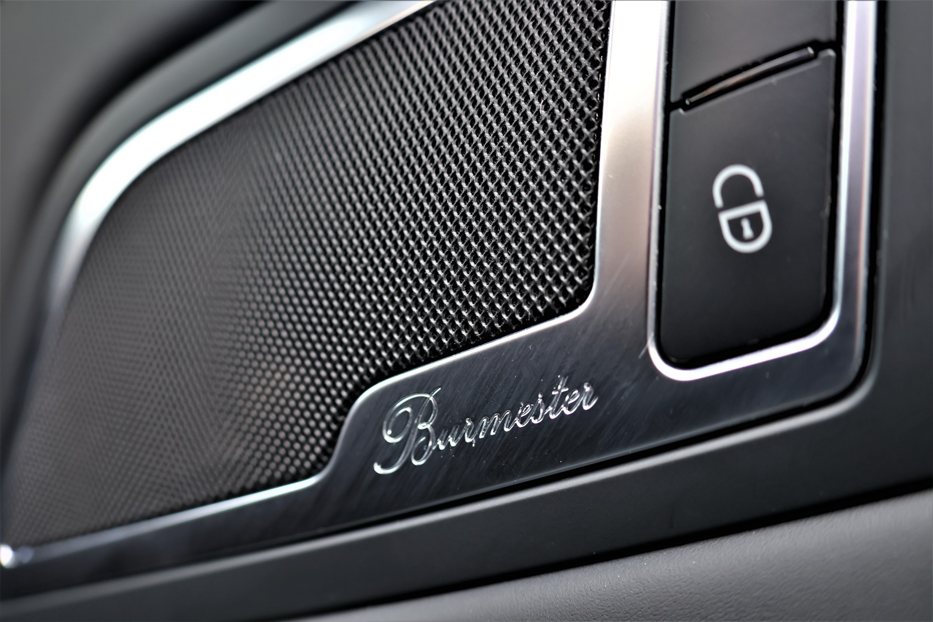 MERCEDES-BENZ AMG GT R Roadster Speedshift DCT "Designo"-image-24