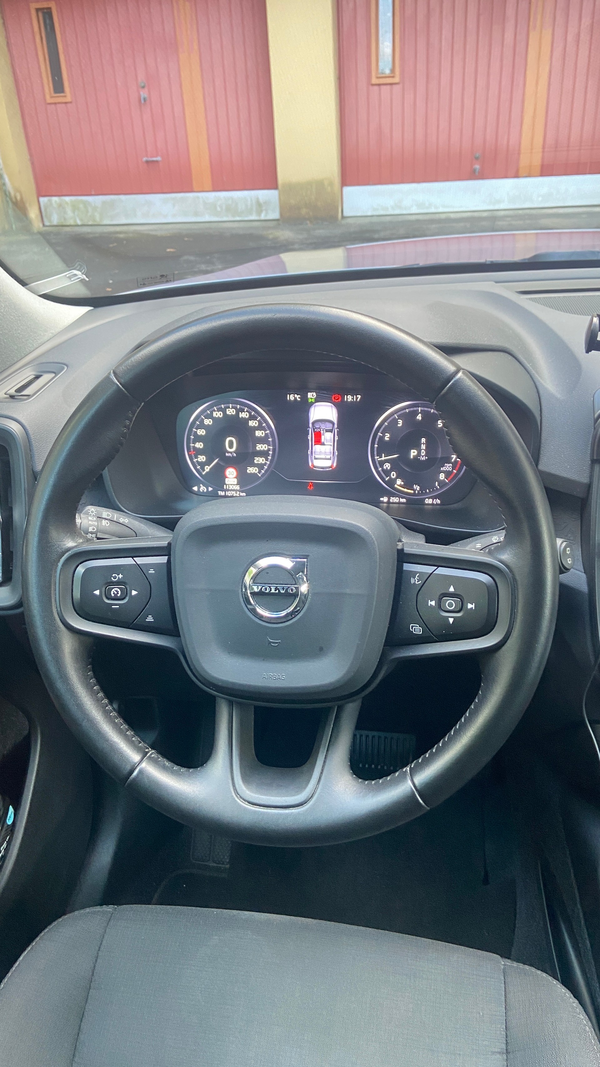 VOLVO 1.5 T3-image-14