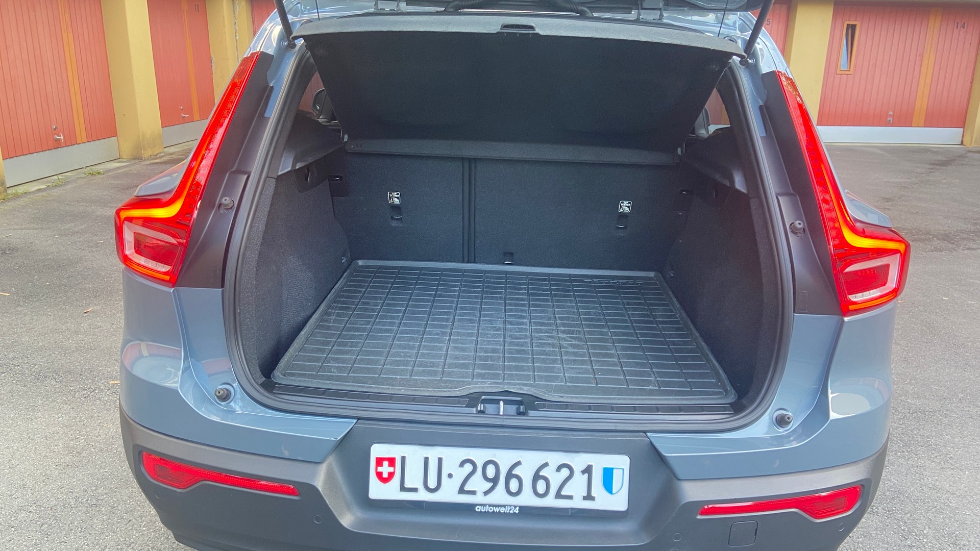 VOLVO 1.5 T3-image-8
