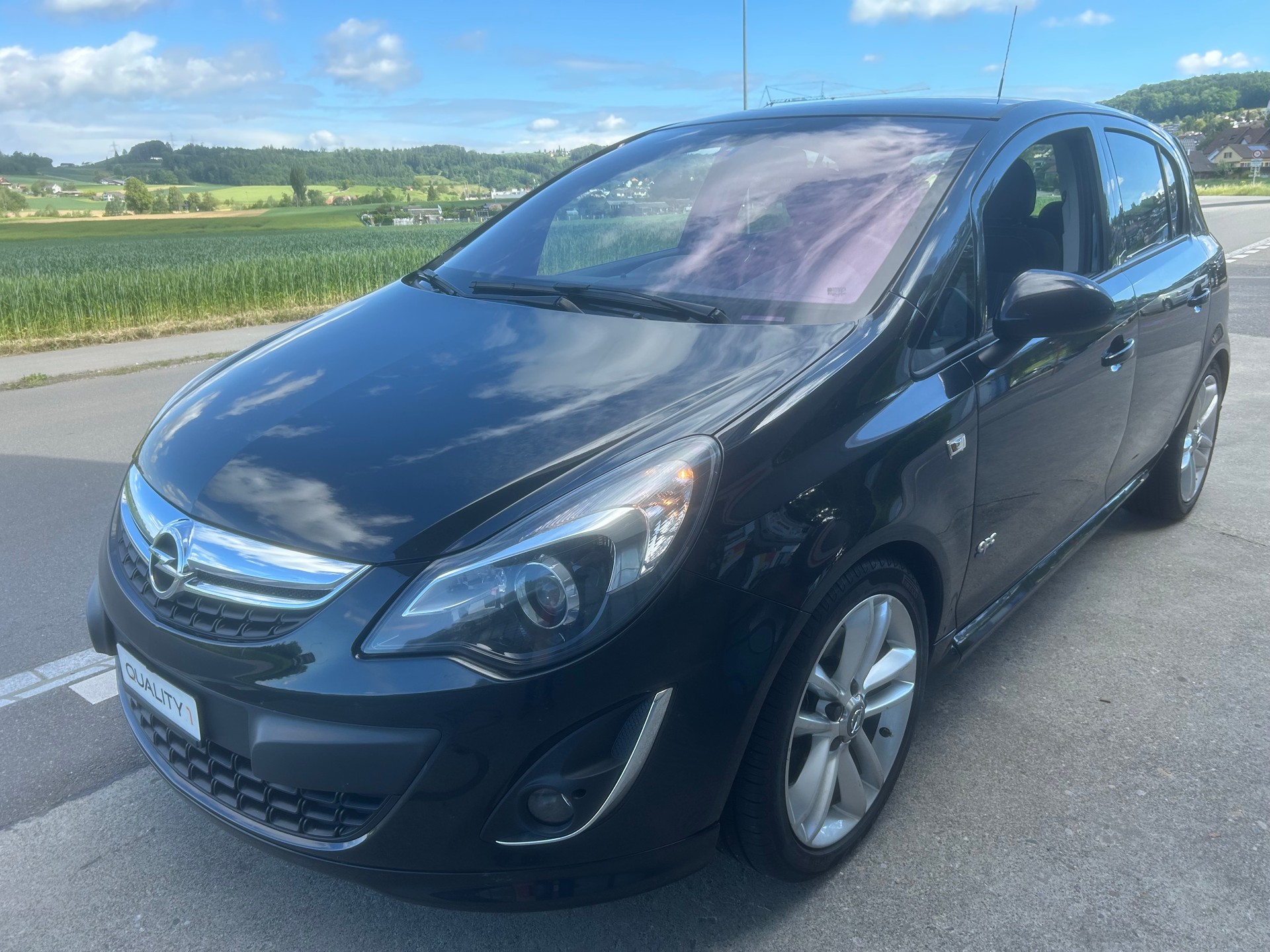 OPEL Corsa 1.6 Turbo Color Edition
