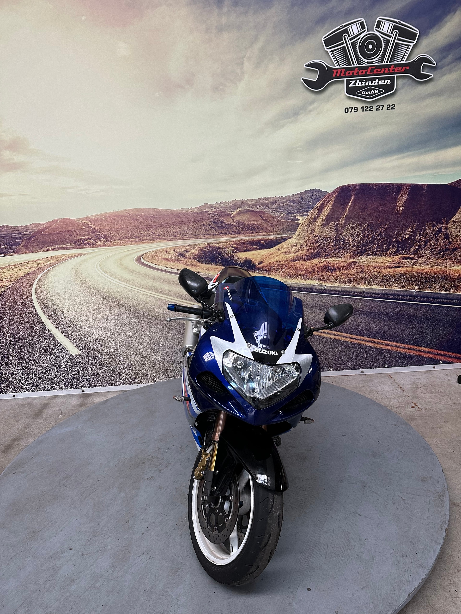 SUZUKI GSX-R 1000 I.E.-showroom-element-2