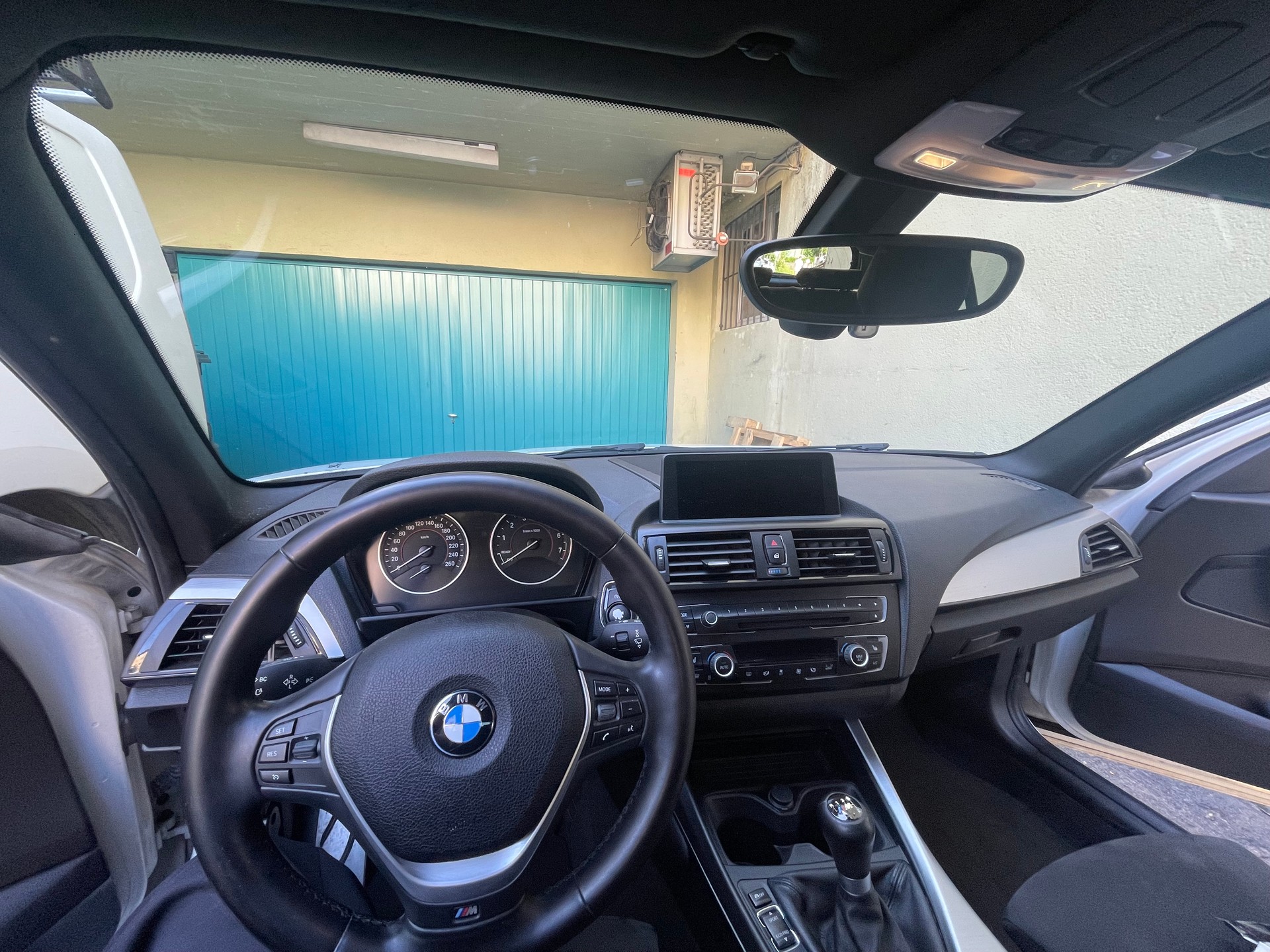 BMW 116i Sport Line-image-5