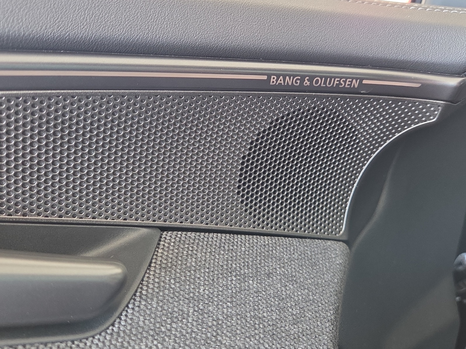AUDI A5 Avant e-hybrid quattro Attraction 220 kW S tronic-image-11