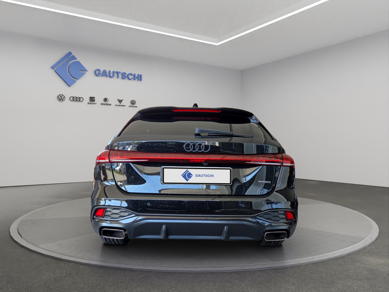 AUDI A5 Avant e-hybrid quattro Attraction 220 kW S tronic-image-2