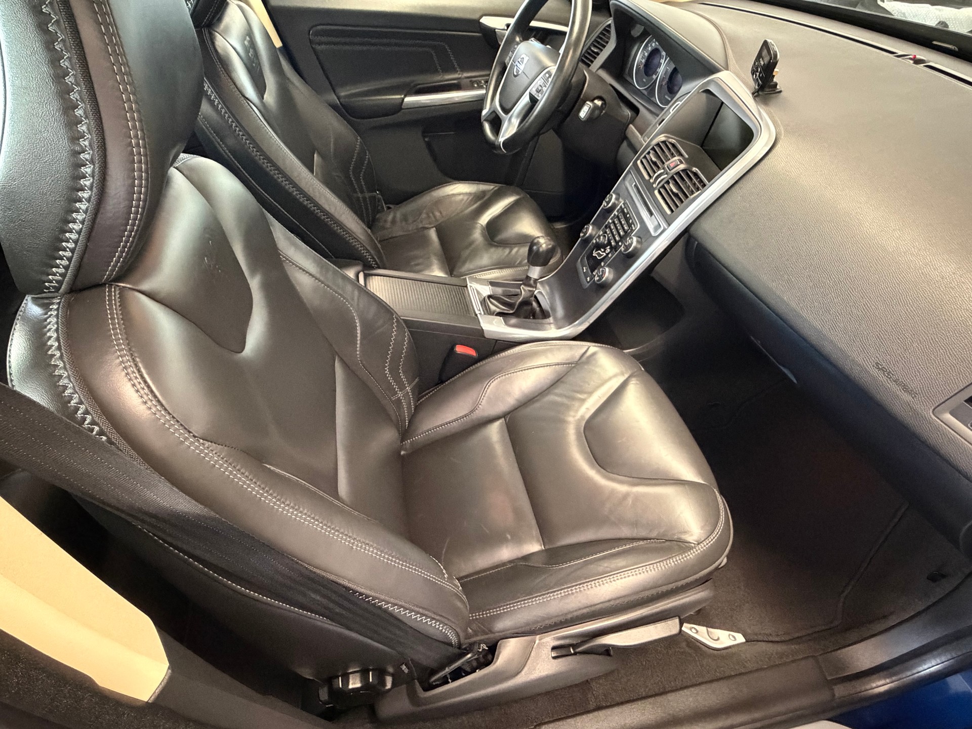 VOLVO XC60 DRIVe OceanRace-image-11