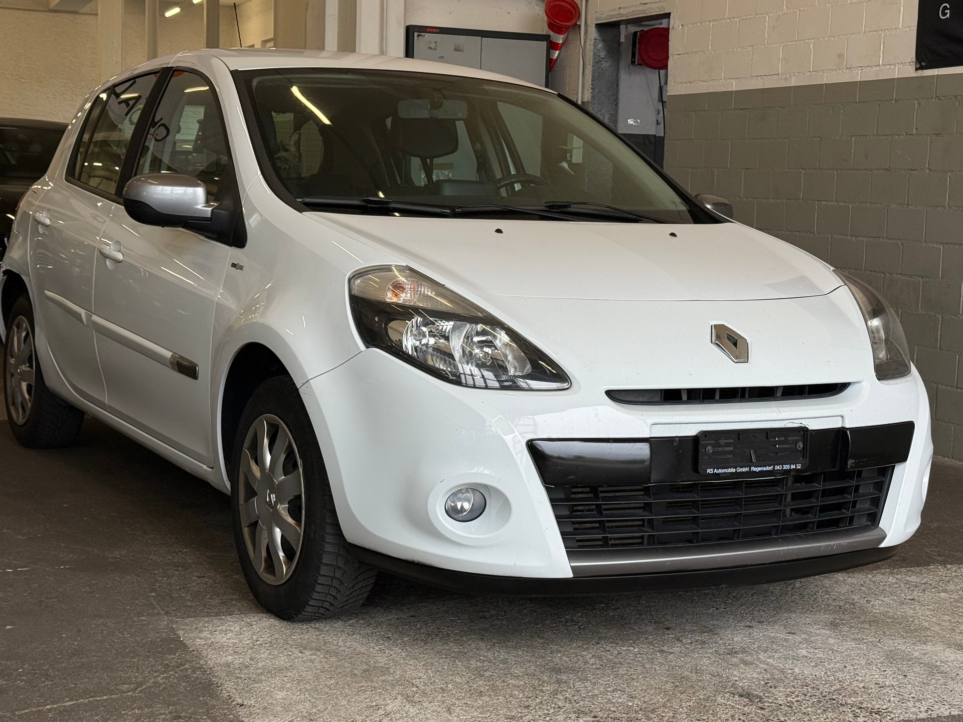RENAULT Clio 1.2 16V Turbo Night&Day-image-0