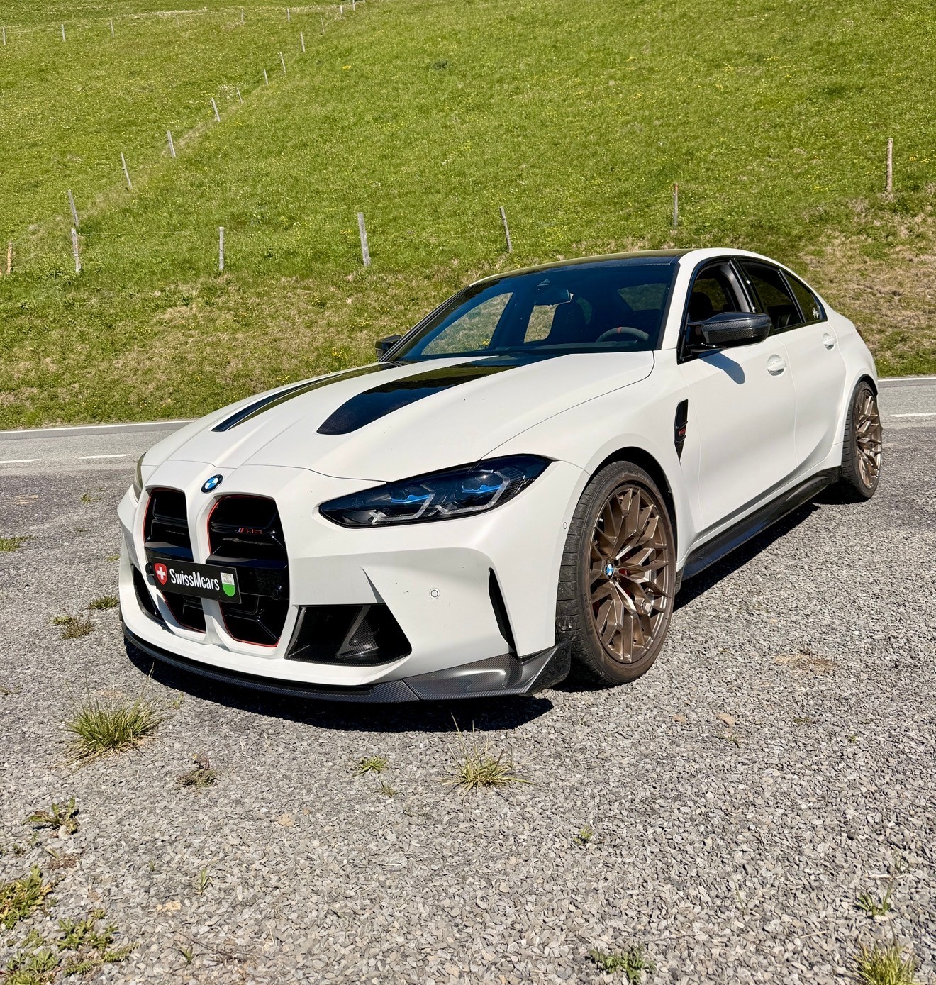 BMW M3 CS-showroom-element-2