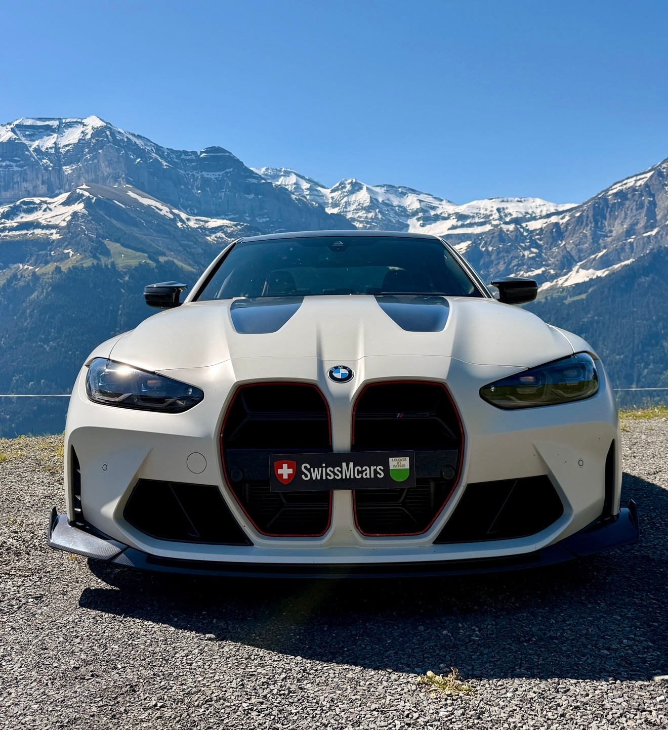 BMW M3 CS-showroom-element-1