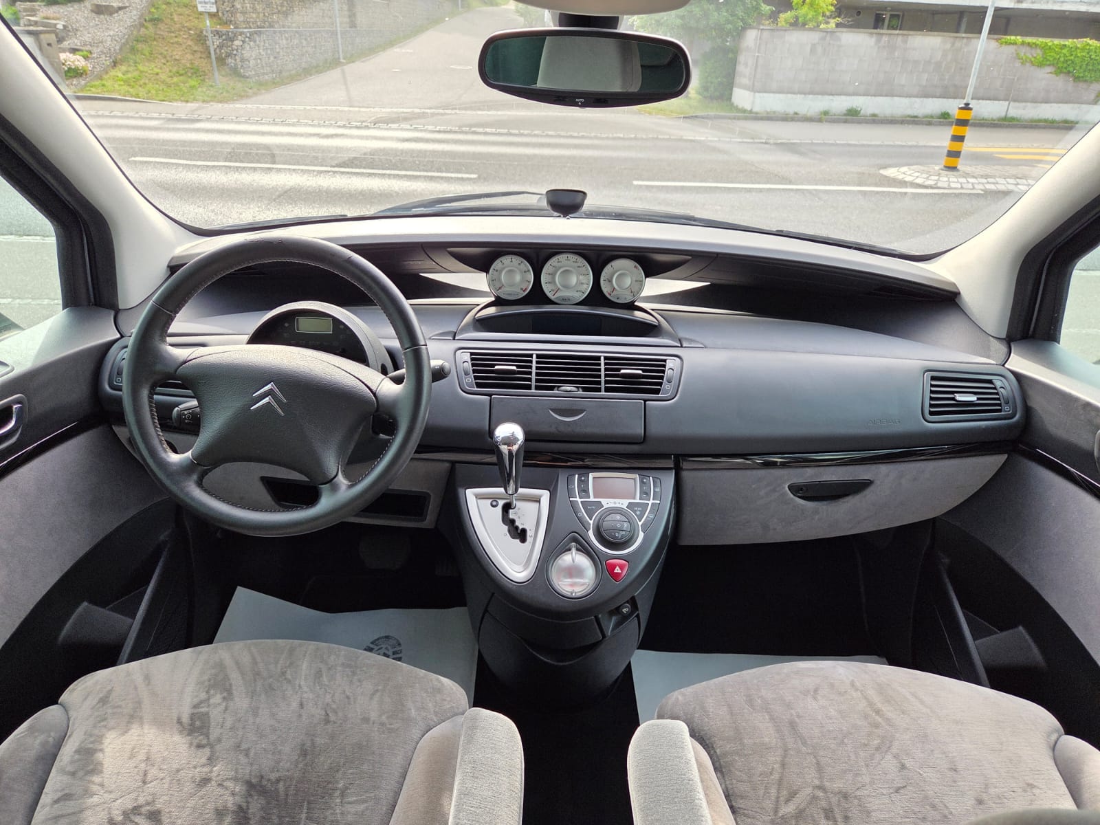 CITROEN C8 2.0 16V Exclusive-image-11