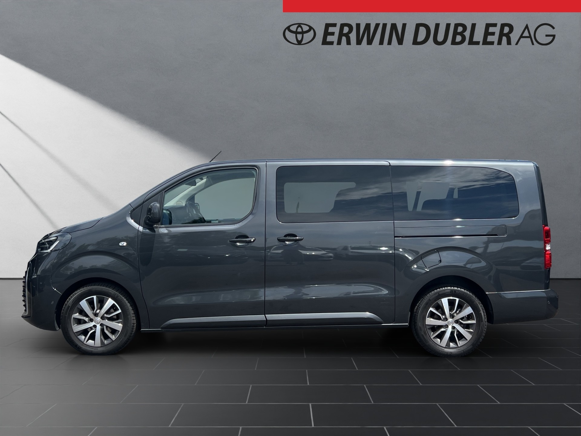 TOYOTA PROACE Verso L2 2.0 D Trend-image-1