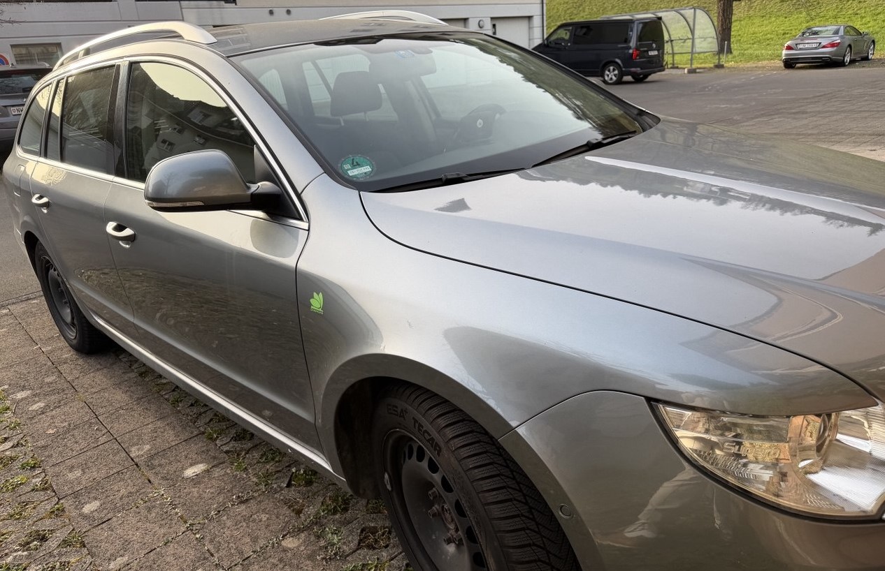 SKODA 1.6 TDI GreenLine-image-1