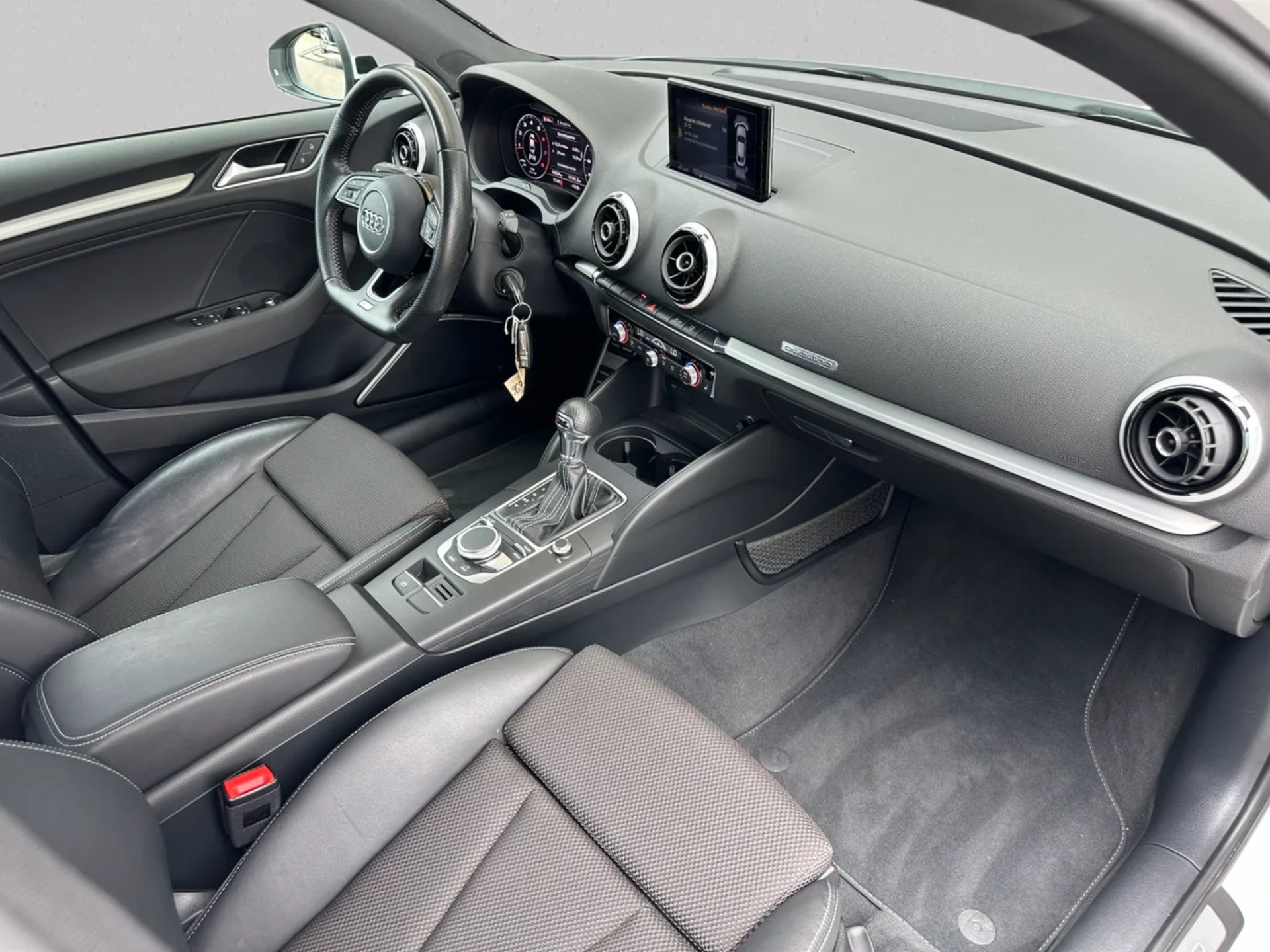 AUDI AUDI A3 Limousine 2.0 TFSI quattro S Line S-tronic-image-7
