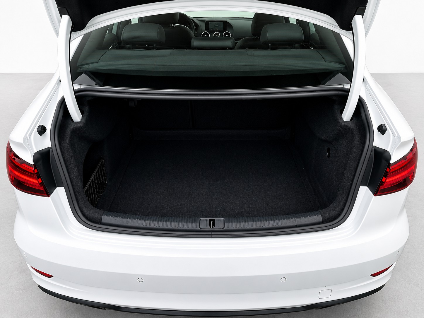AUDI AUDI A3 Limousine 2.0 TFSI quattro S Line S-tronic-image-5