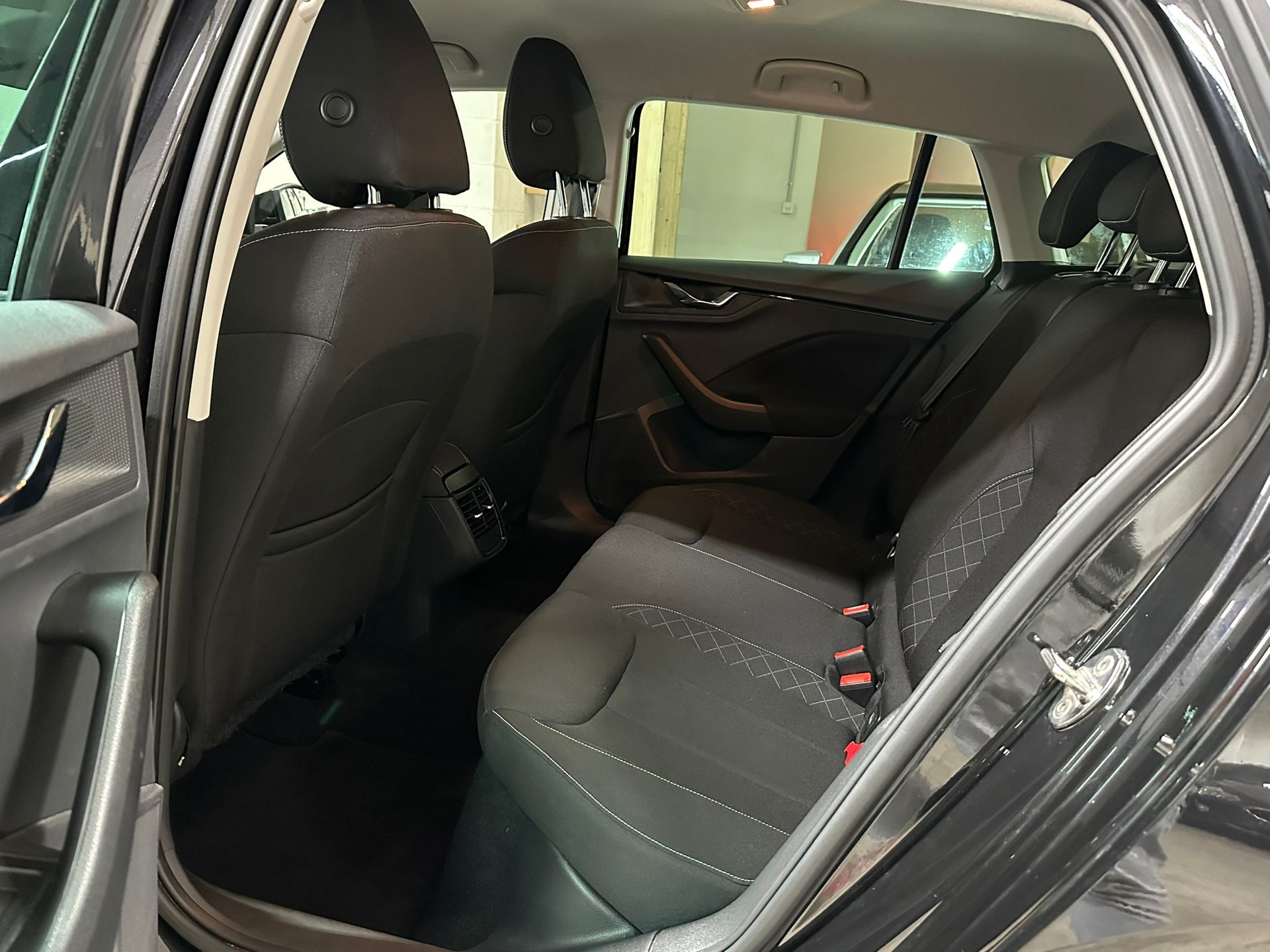 SKODA Scala 1.0 TSI Ambition-image-7