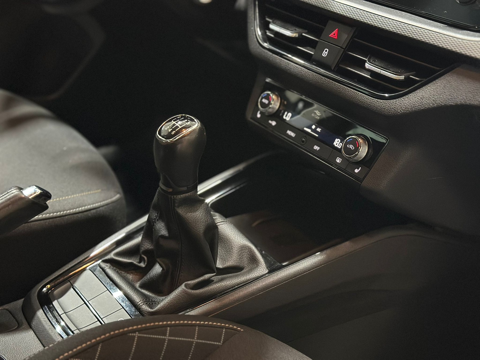 SKODA Scala 1.0 TSI Ambition-image-12
