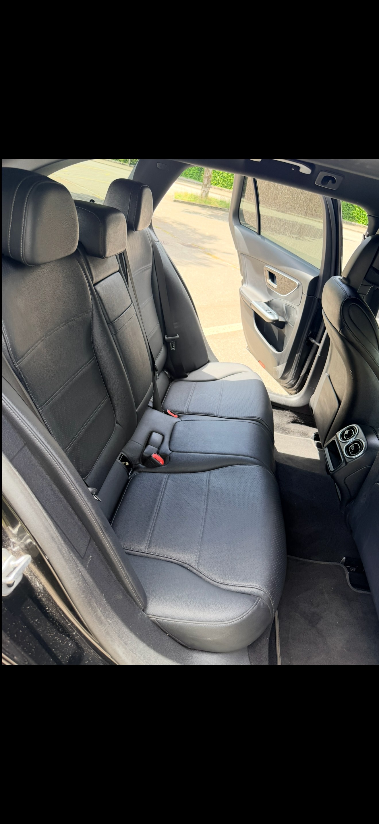 MERCEDES-BENZ C 220 d Avantgarde 4matic-image-4