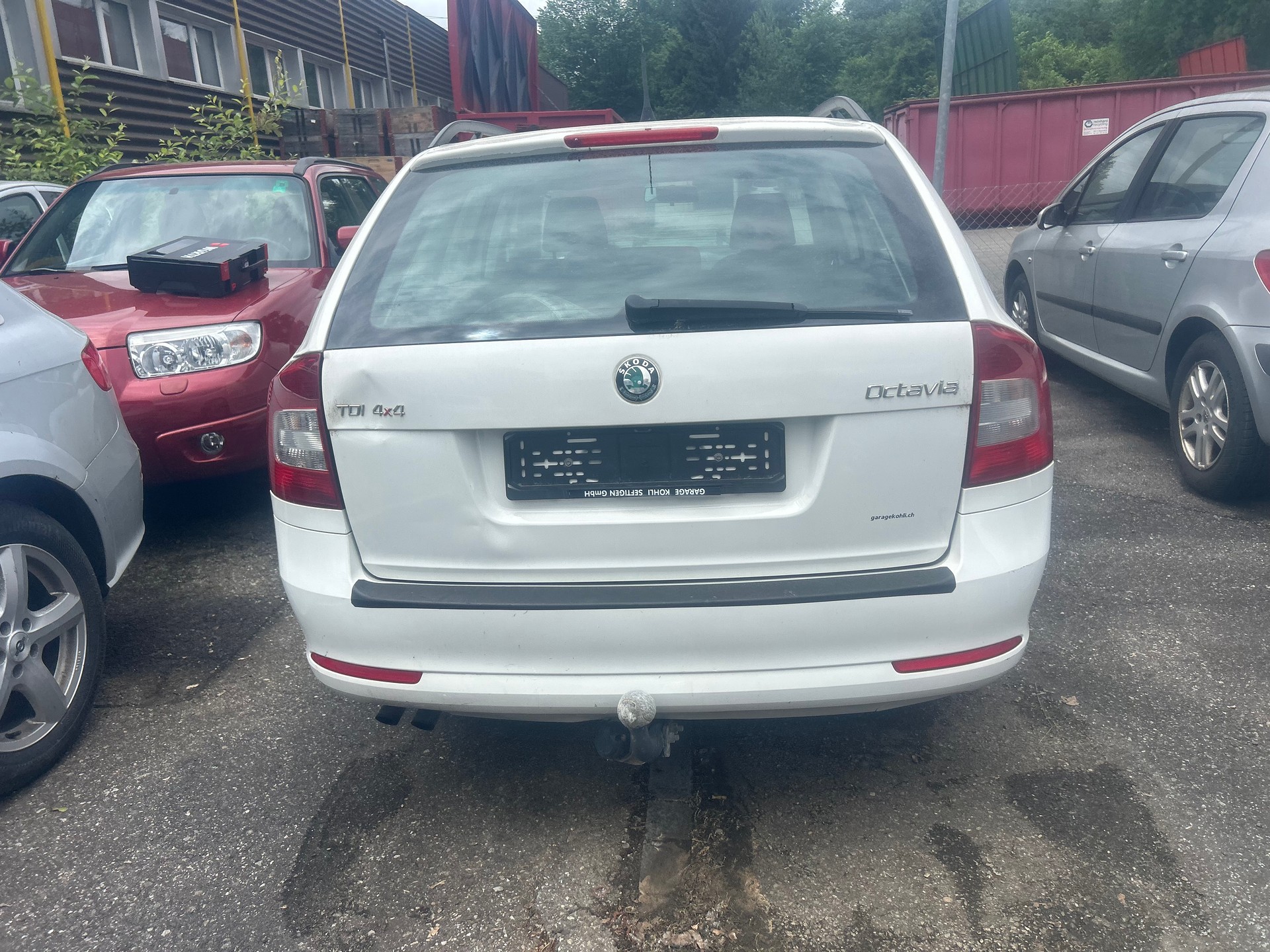 SKODA Octavia Combi 1.6 TDI Stöckli 4x4-image-5