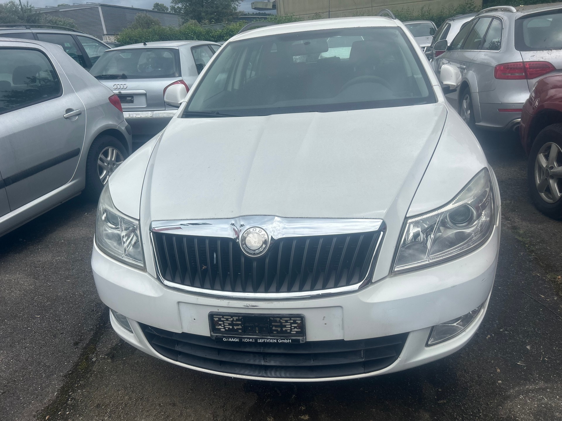 SKODA Octavia Combi 1.6 TDI Stöckli 4x4-image-0