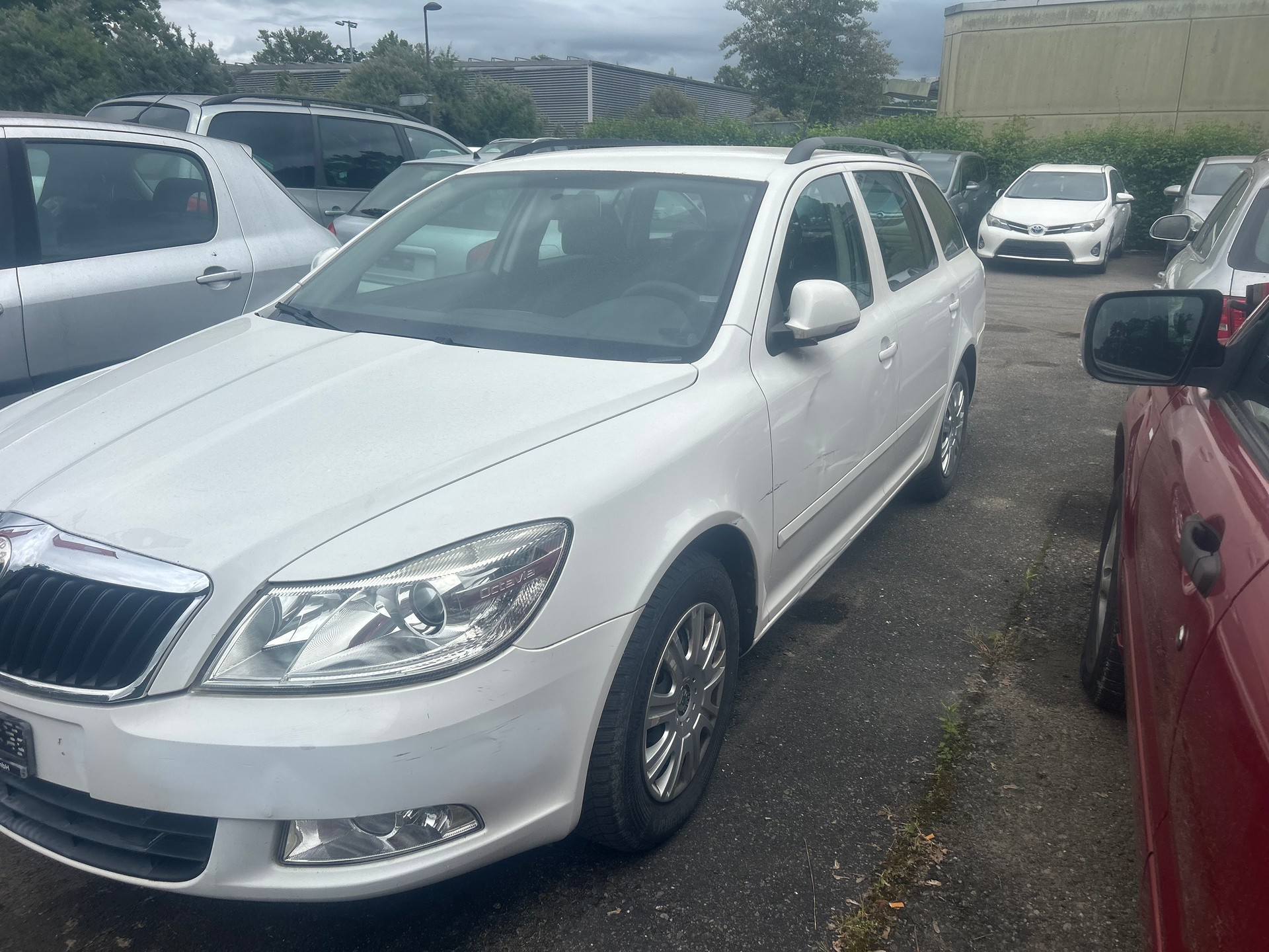 SKODA Octavia Combi 1.6 TDI Stöckli 4x4-image-1