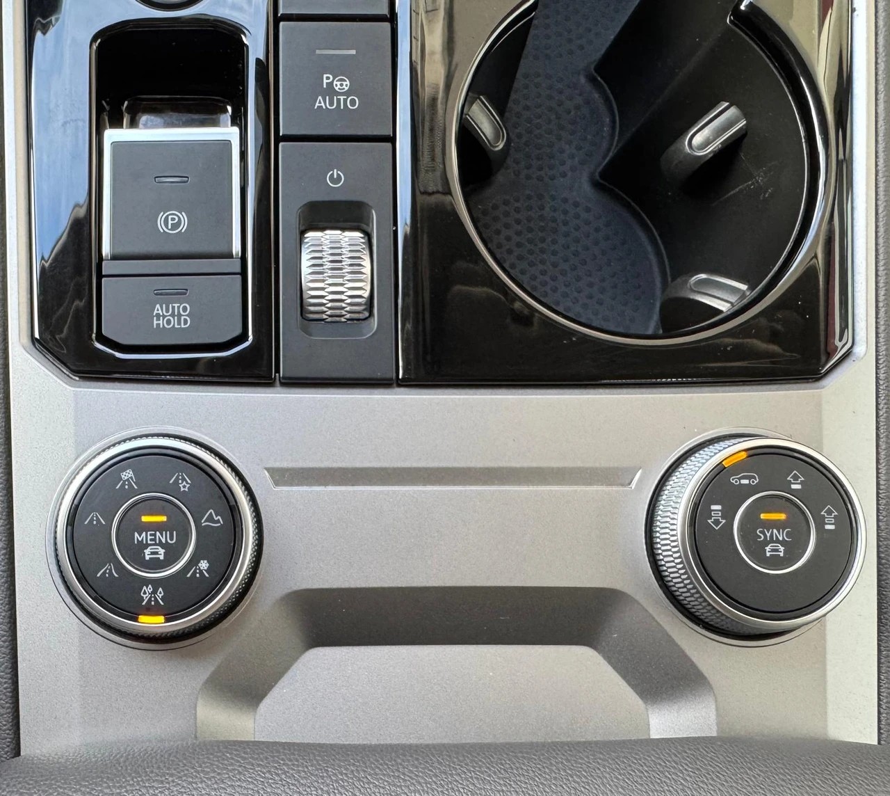 VW Touareg 3.0 TSI Elegance Tiptronic-image-21