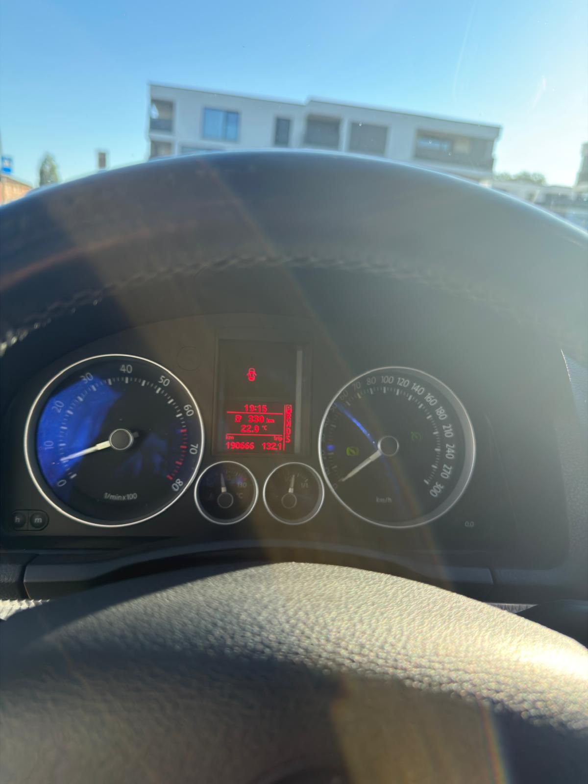 VW Golf R32 4Motion-image-12