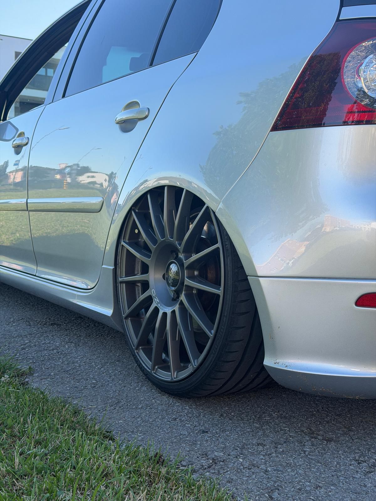 VW Golf R32 4Motion-image-5