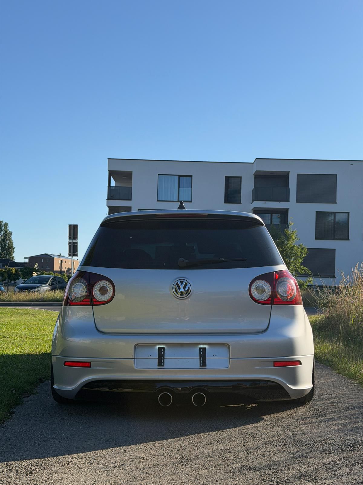 VW Golf R32 4Motion-image-8